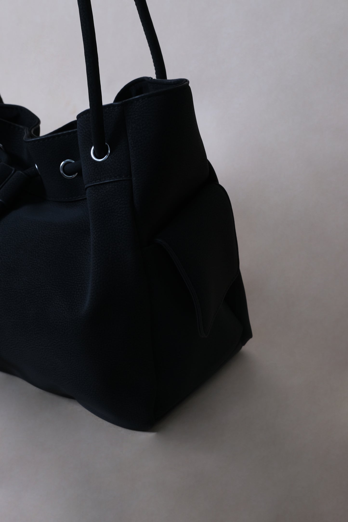 Classic Daily Tote - Classic Black