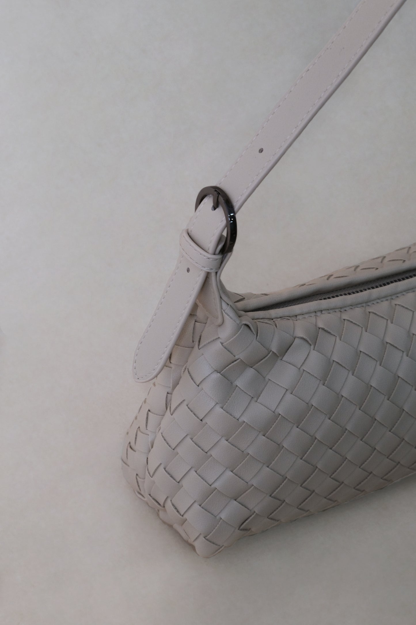Maison Artisan Colette Baguette Bag - White Sand