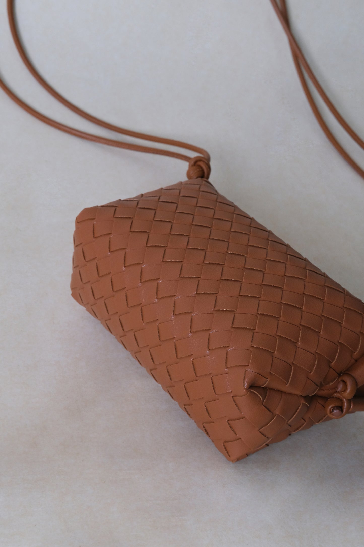 Artisan Elegance Box Bag - Shinny Chestnut