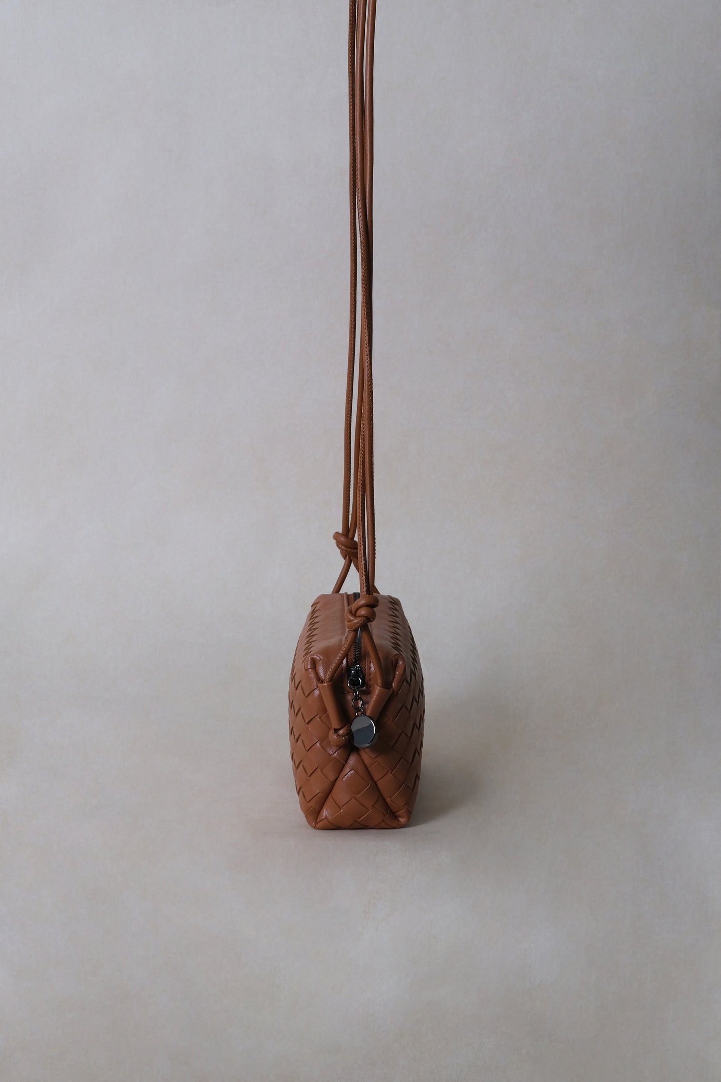 Artisan Elegance Box Bag - Shinny Chestnut
