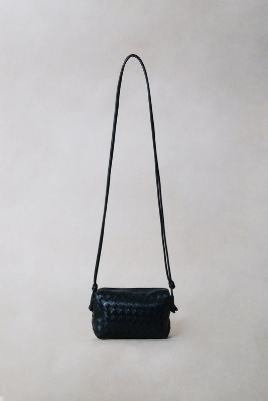 Artisan Elegance Box Bag - Shinny Black
