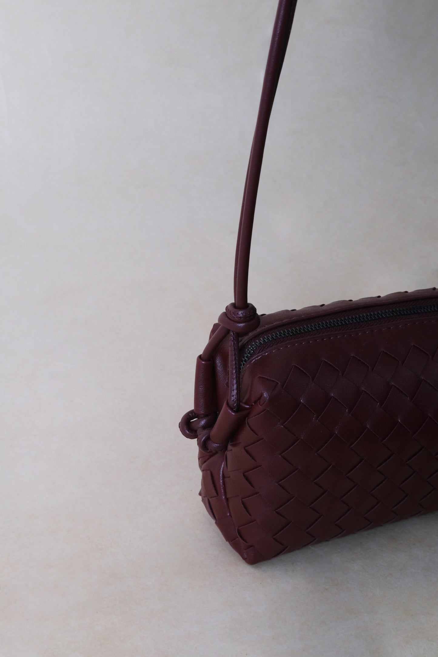 Artisan Elegance Box Bag - Shinny Wine Red