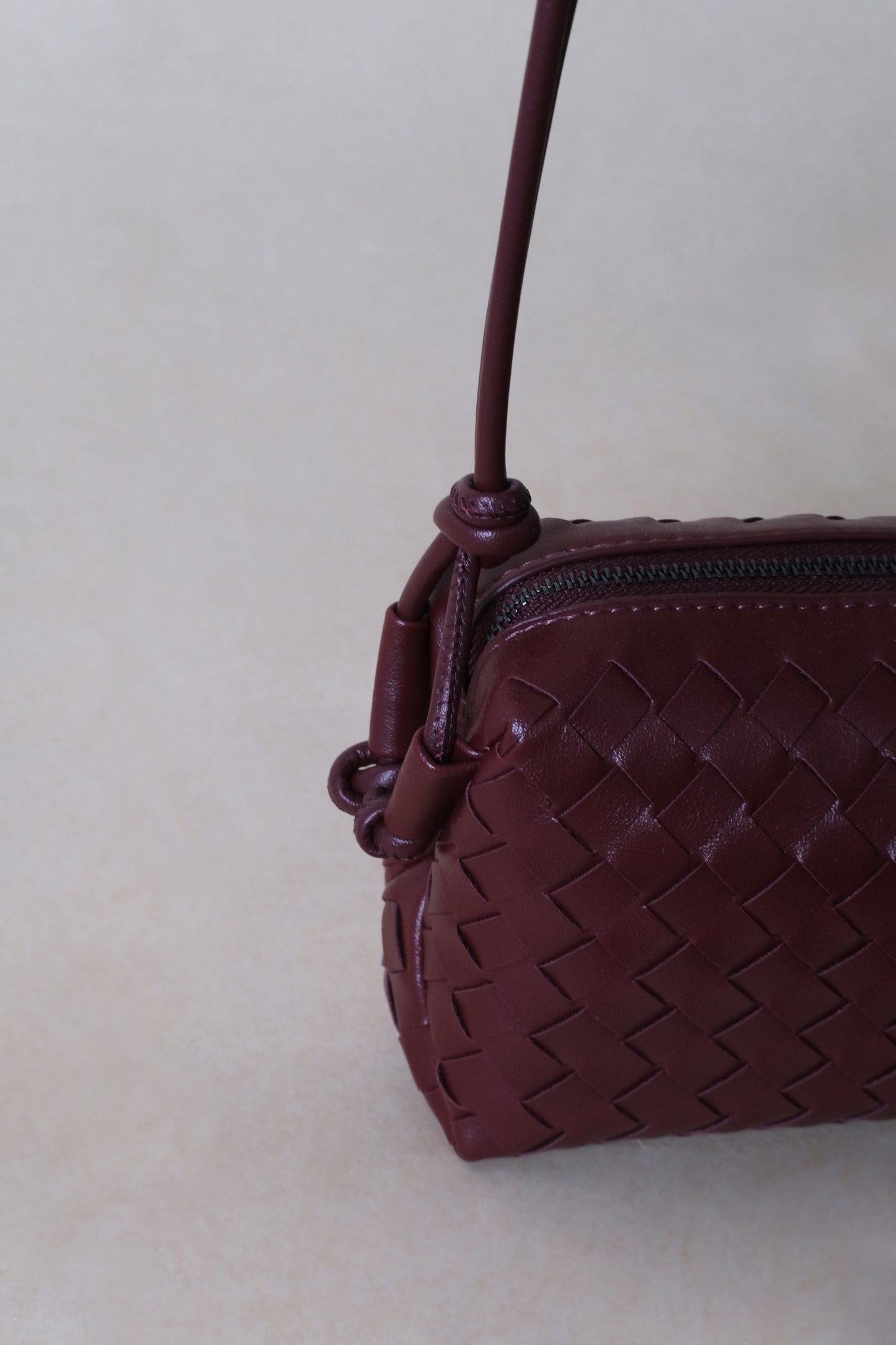 Artisan Elegance Box Bag - Shinny Wine Red