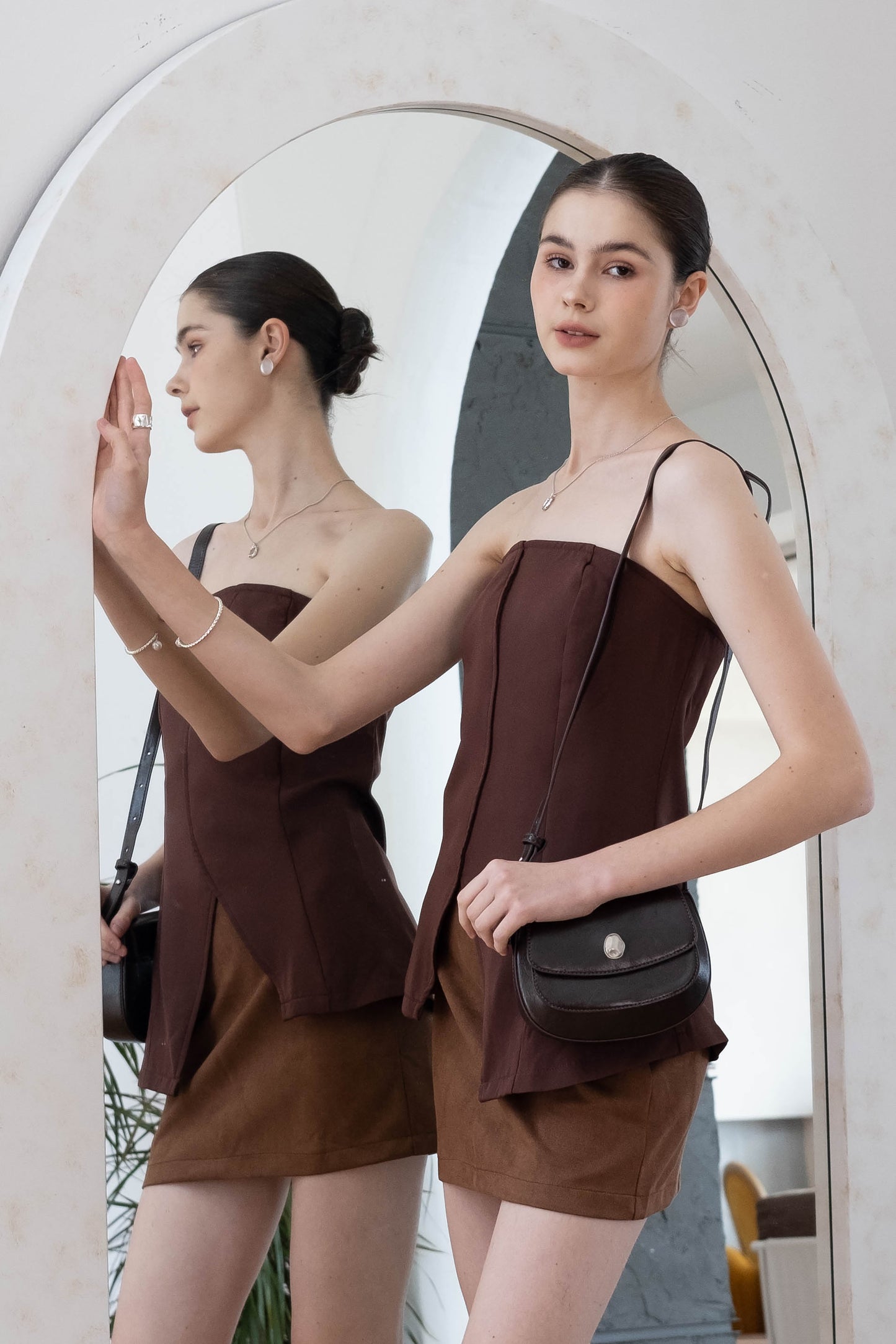 The Yuna Saddle Bag - Dark Coffee