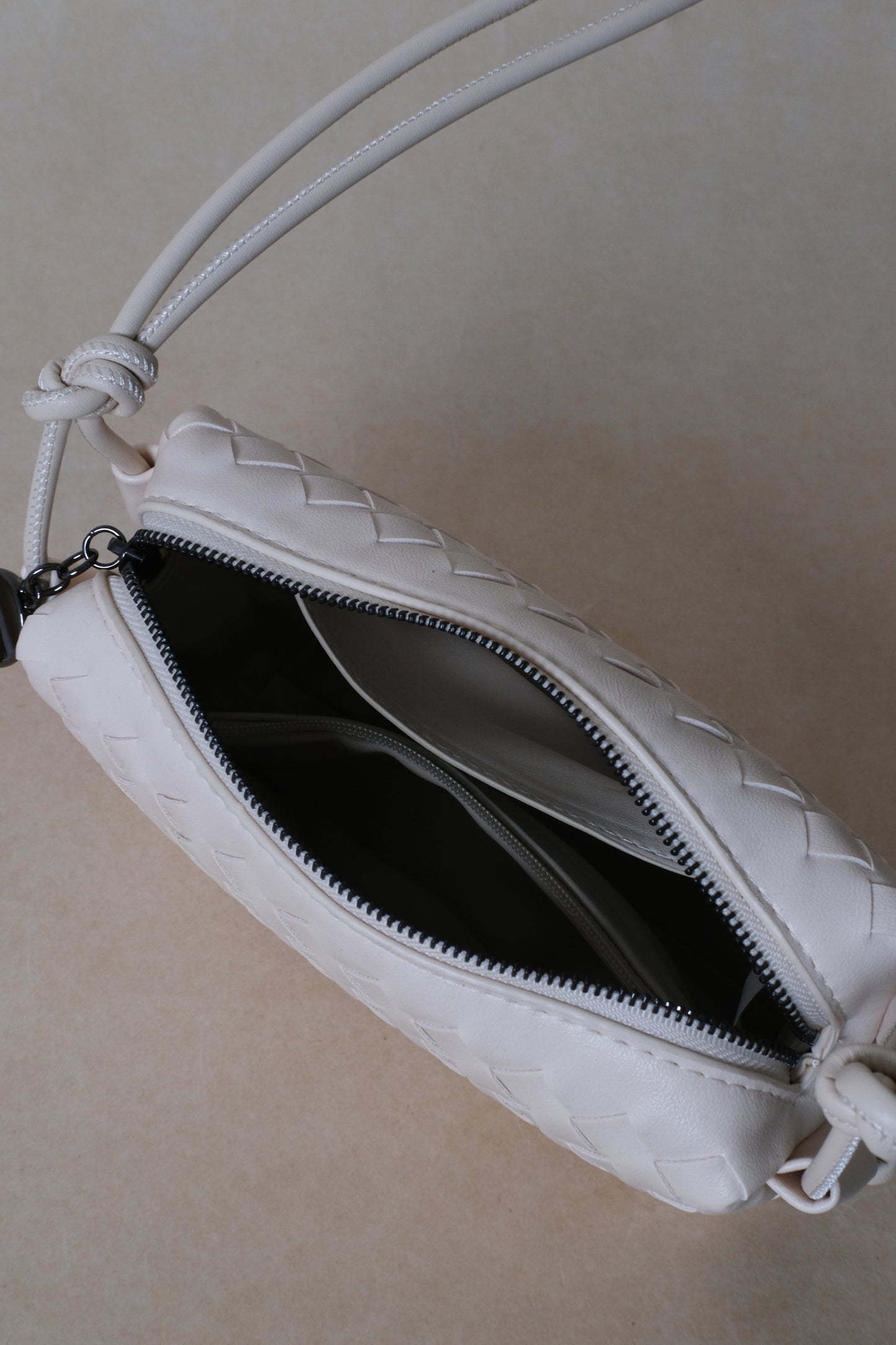Artisan Elegance Box Bag - Cream White
