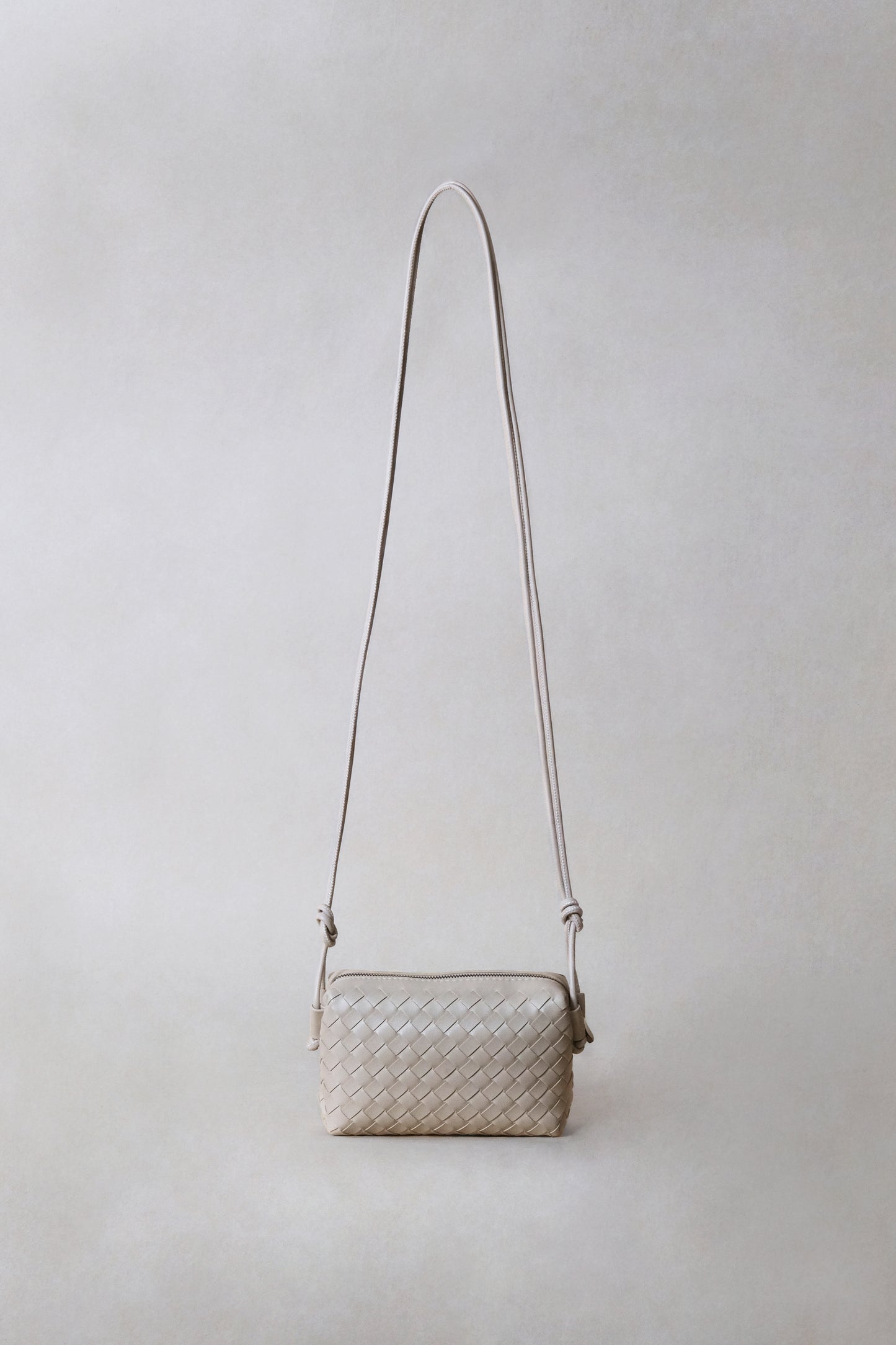 Artisan Elegance Box Bag - White Sand