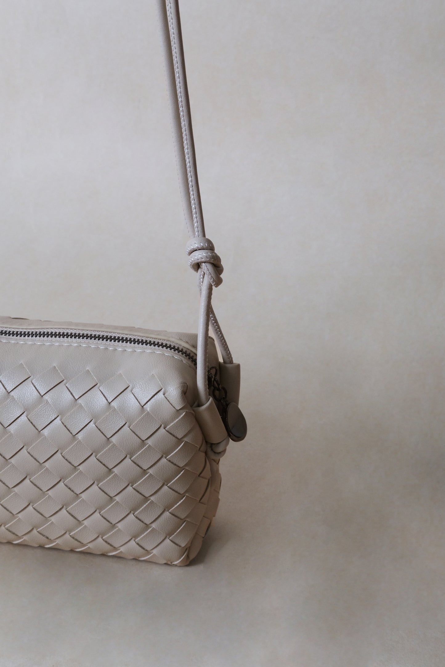 Artisan Elegance Box Bag - White Sand