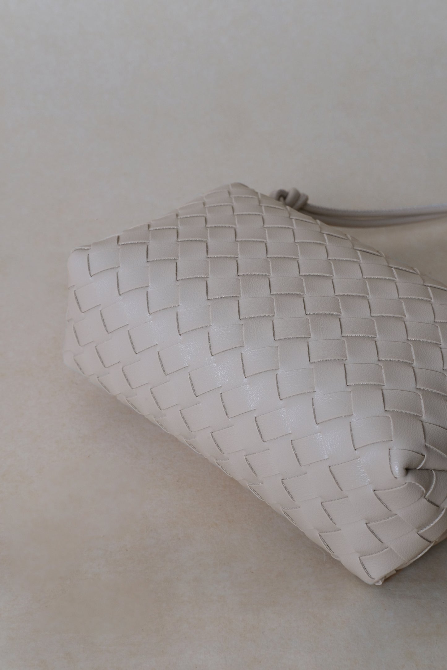 Artisan Elegance Box Bag - White Sand