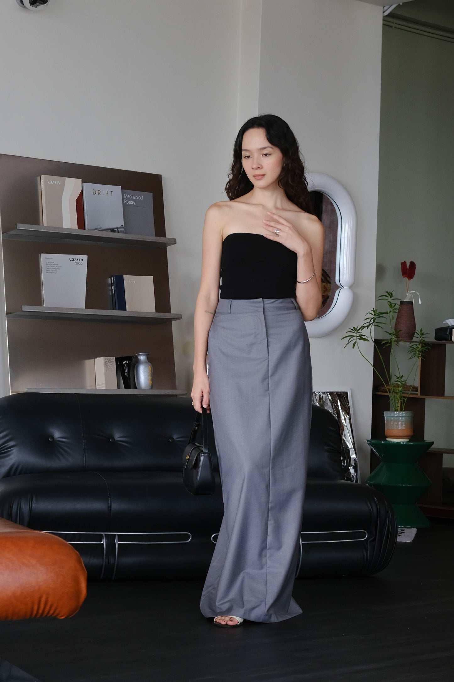 French high-end hip-hugging skirt in grey