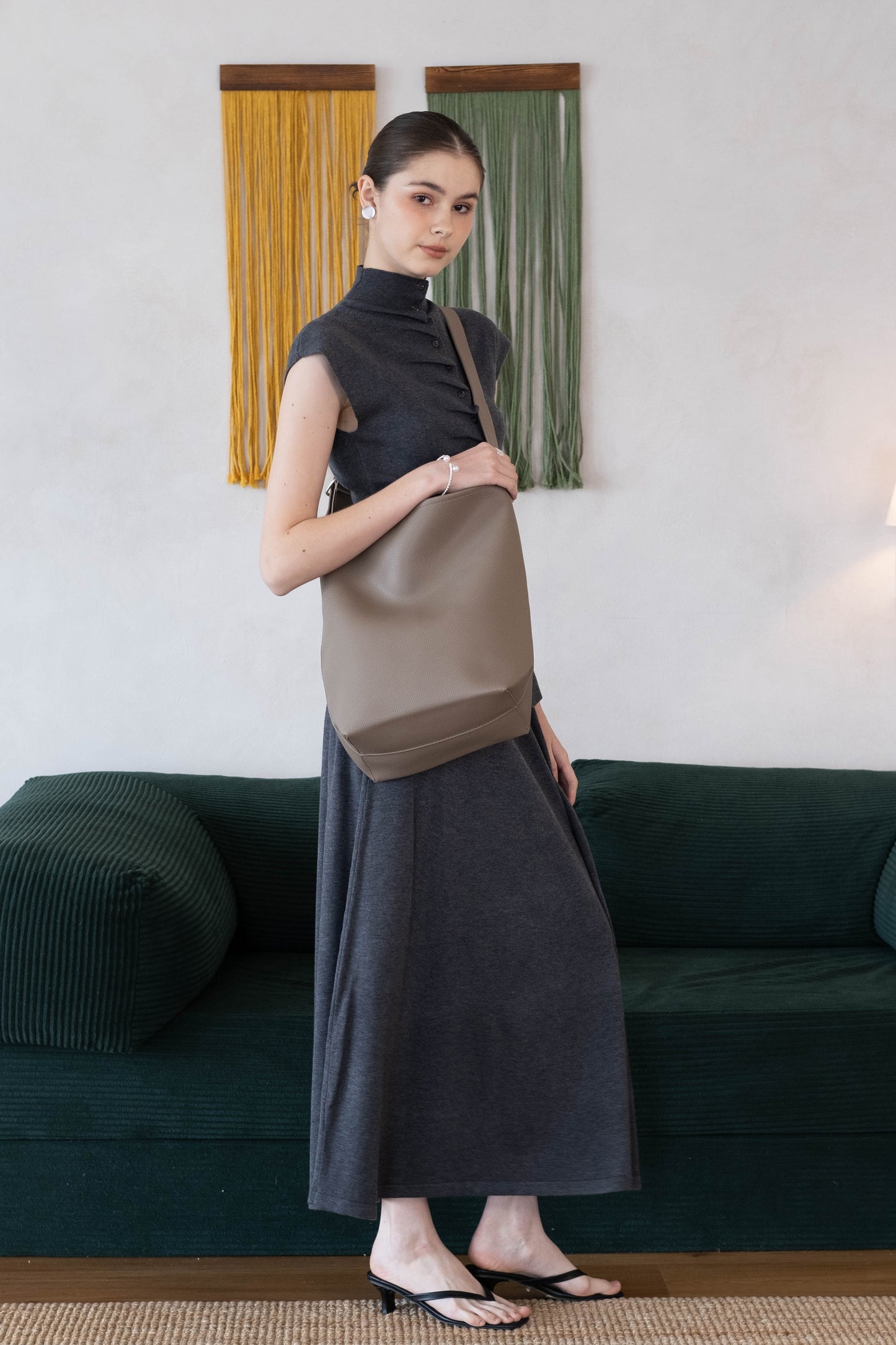 The Alira Bucket - Mud