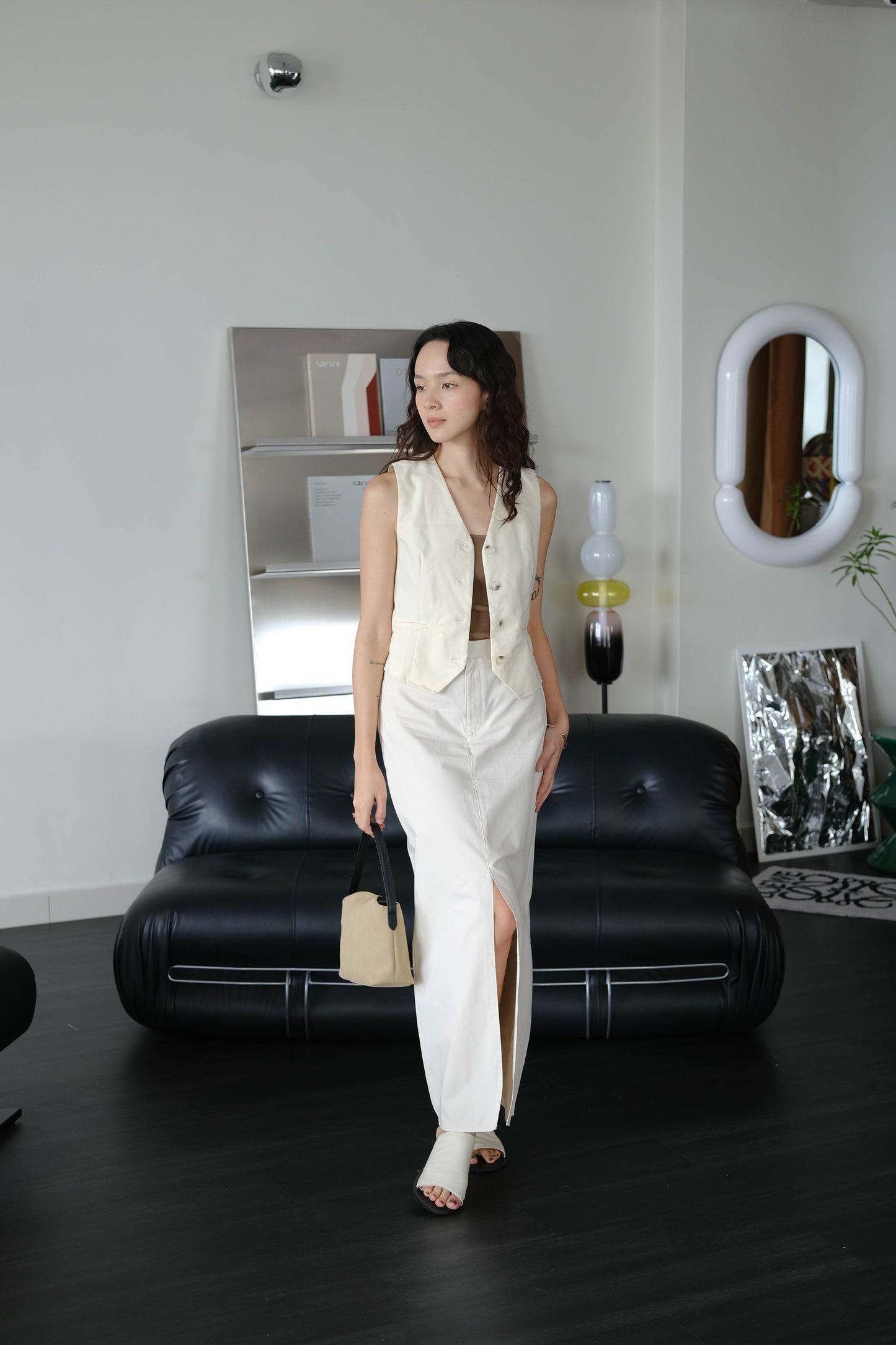 Pure cotton slit high waist skirt in almond white