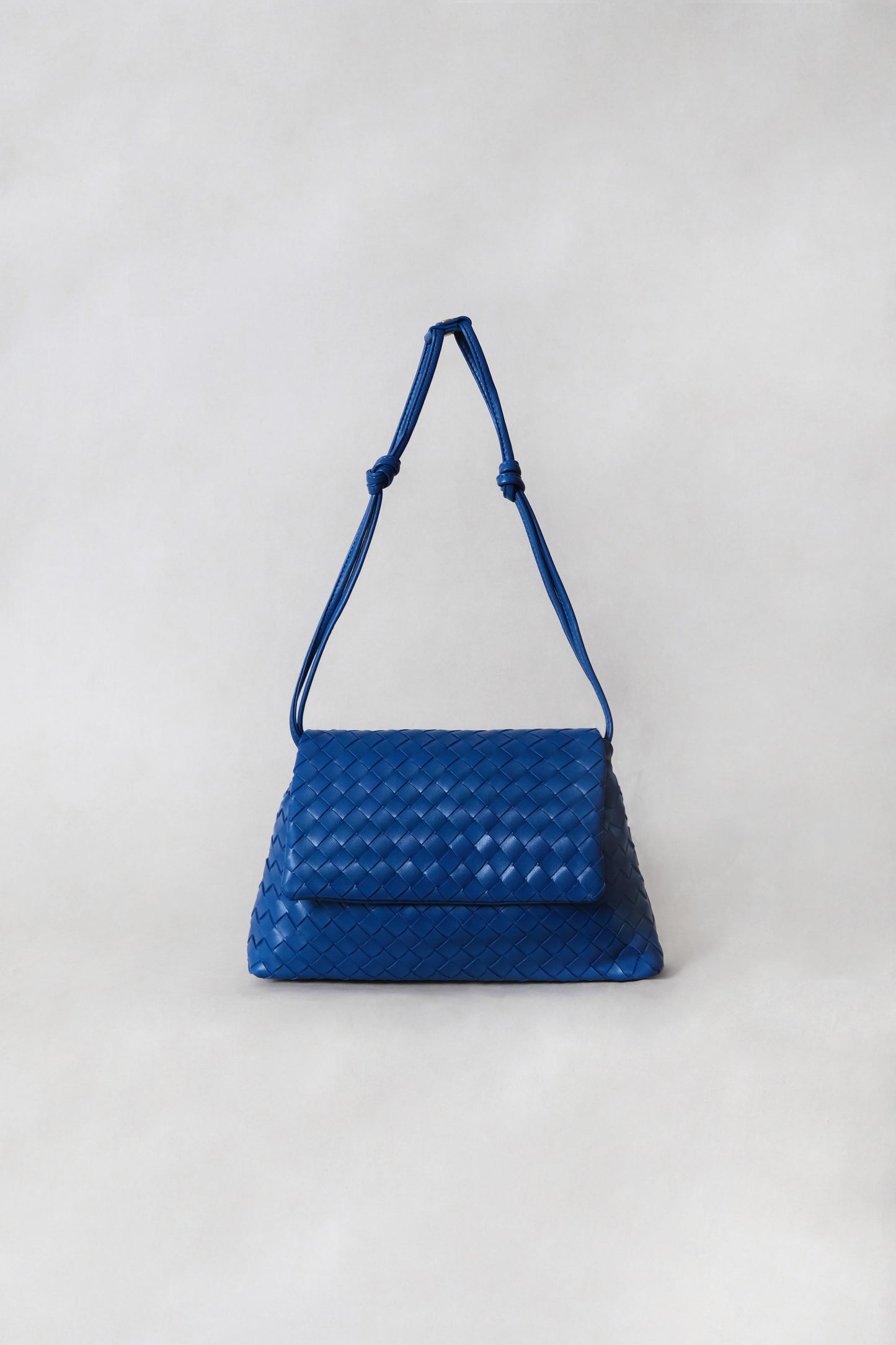 Artisan Classic Messenger Bag - Berlin Blue