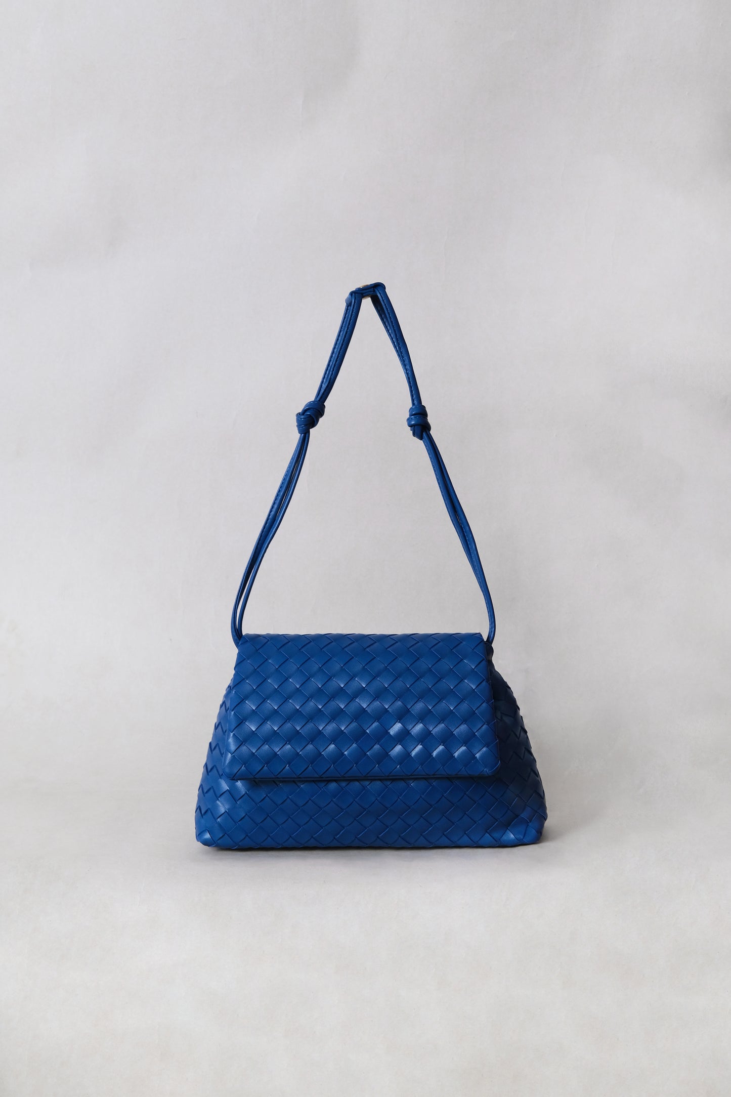 Artisan Classic Messenger Bag - Berlin Blue