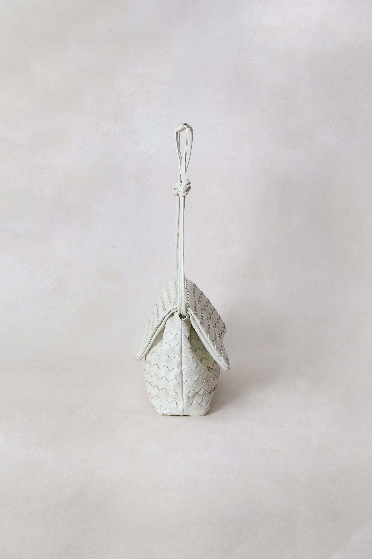 Artisan Classic Messenger Bag - Cream Yellow