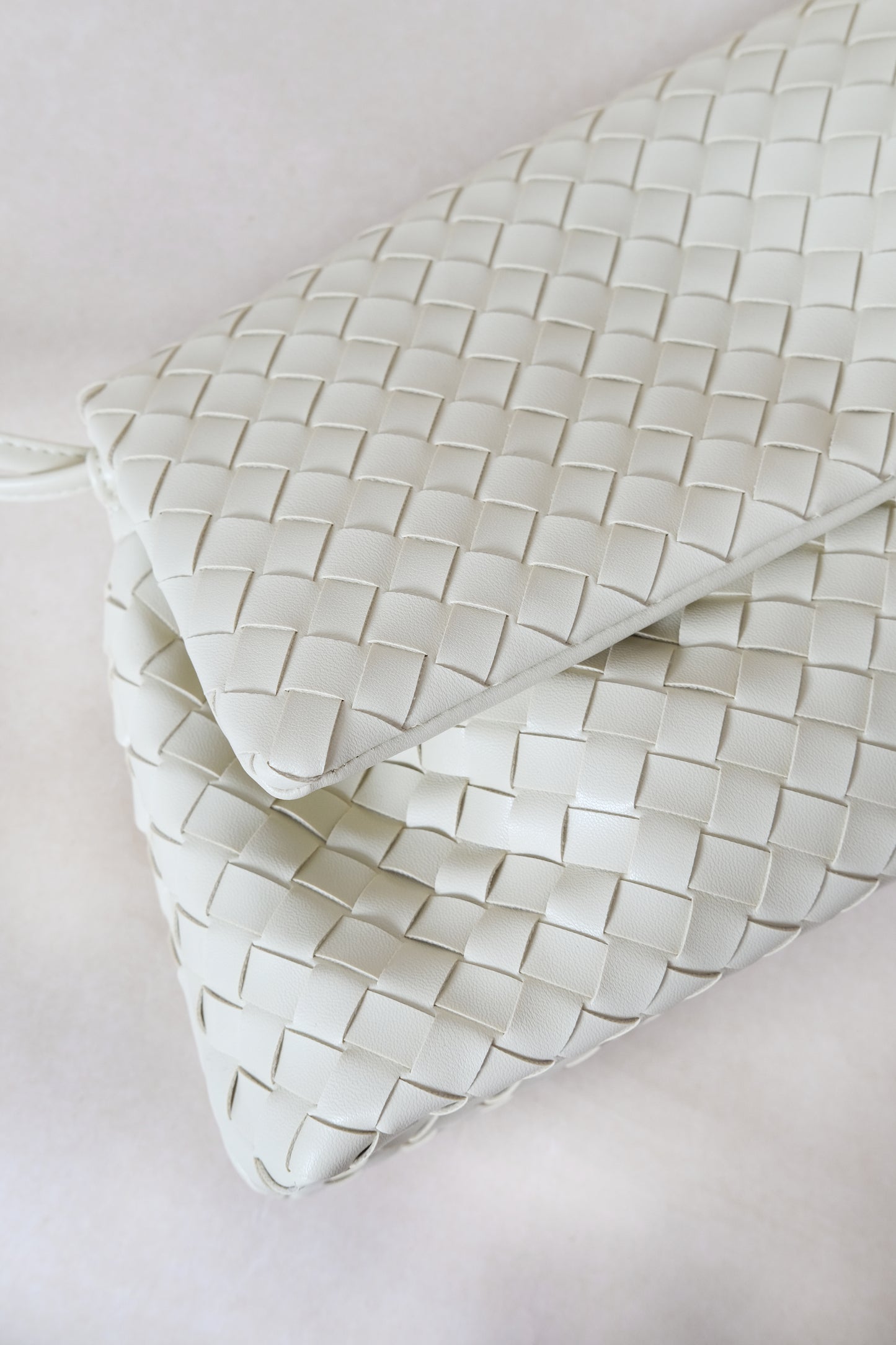 Artisan Classic Messenger Bag - Cream Yellow