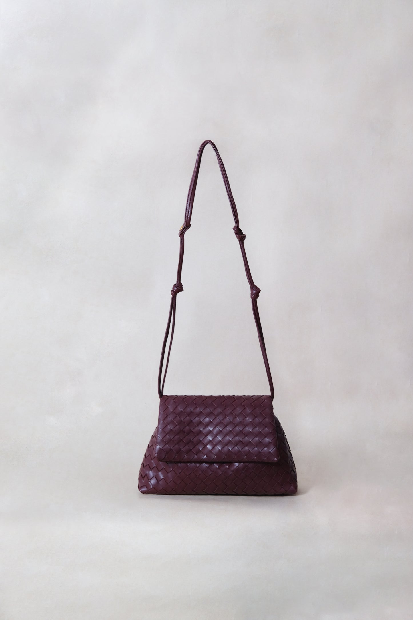 Artisan Classic Messenger Bag - Shinny Wine Red