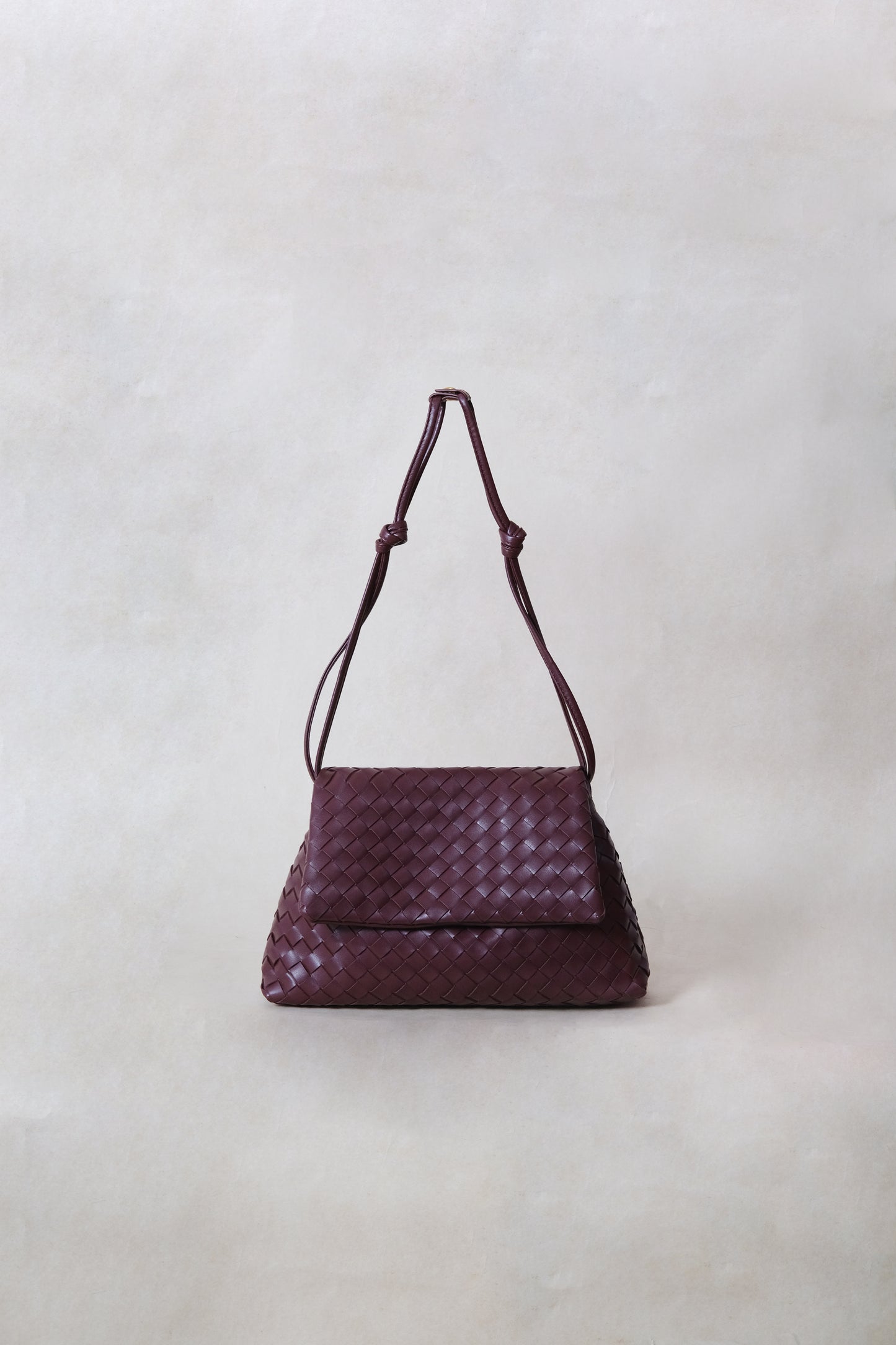 Artisan Classic Messenger Bag - Shinny Wine Red