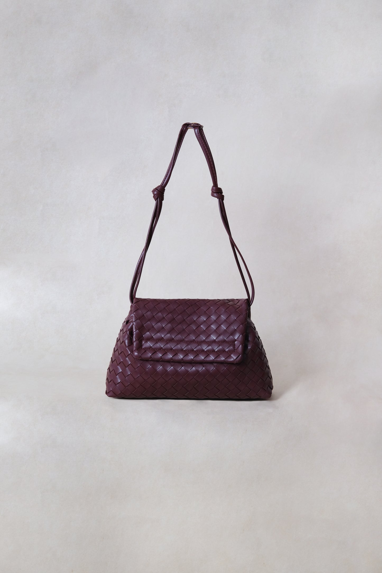 Artisan Classic Messenger Bag - Shinny Wine Red
