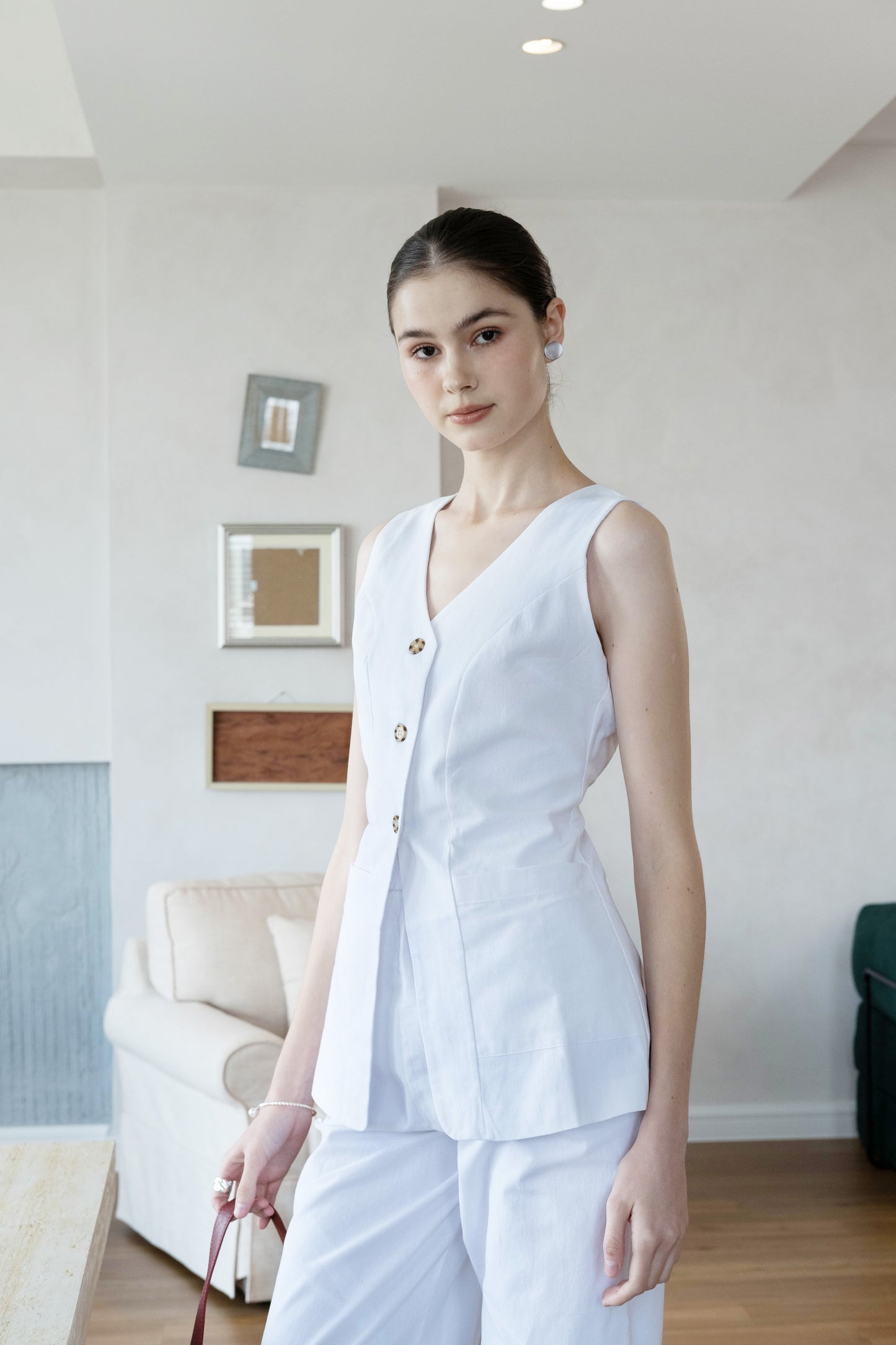 Classic Contour Vest & Trouser Set - White