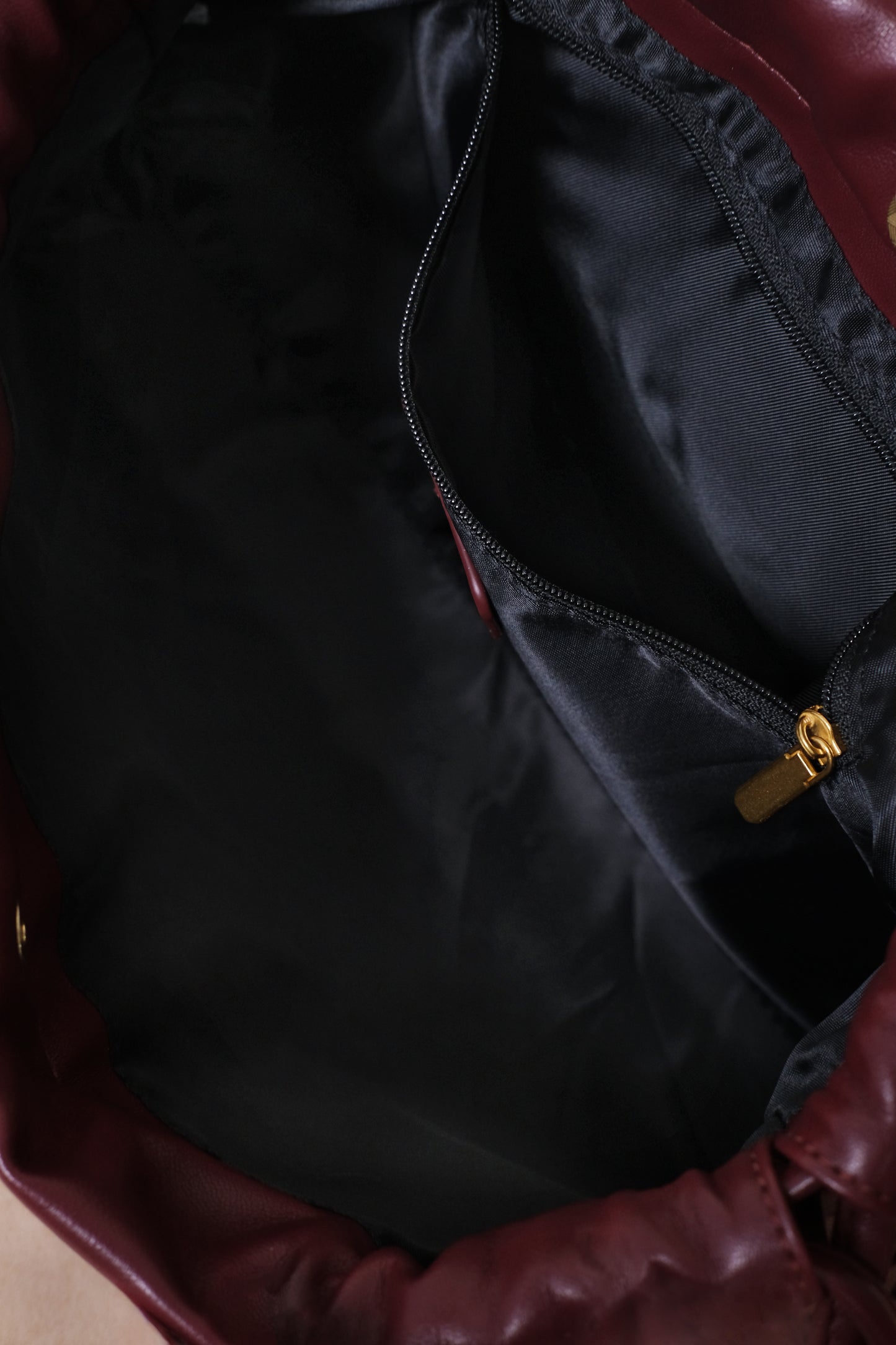 Artisan Classic Messenger Bag - Shinny Wine Red