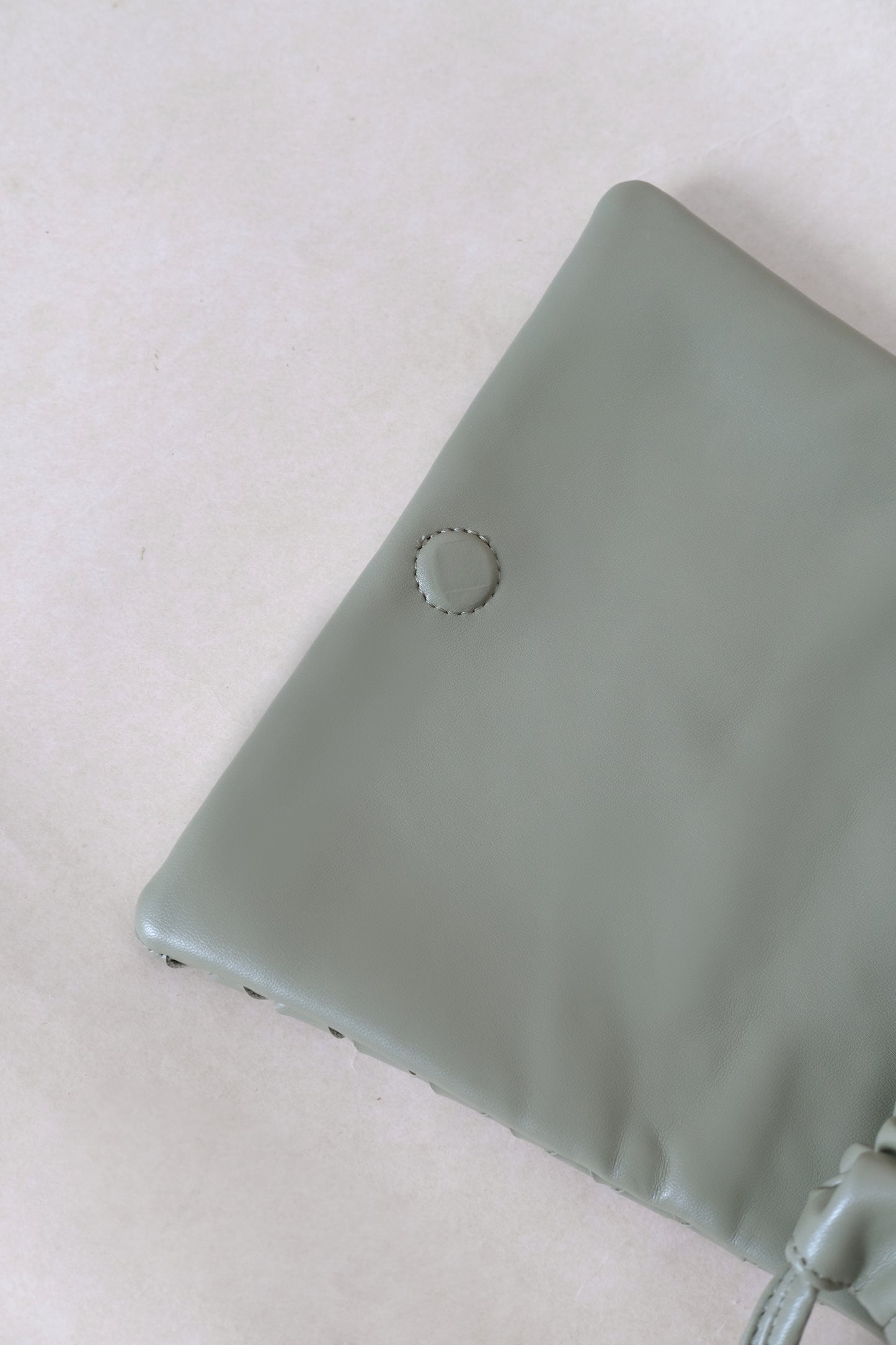 Artisan Classic Messenger Bag - Mineral Green