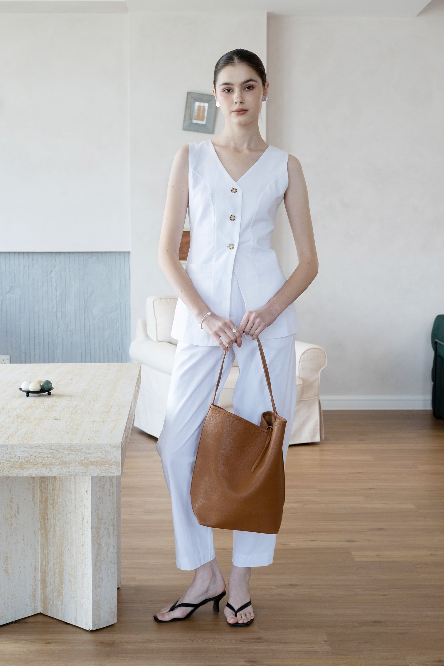 棕色卵石紋軟皮簡約單肩包