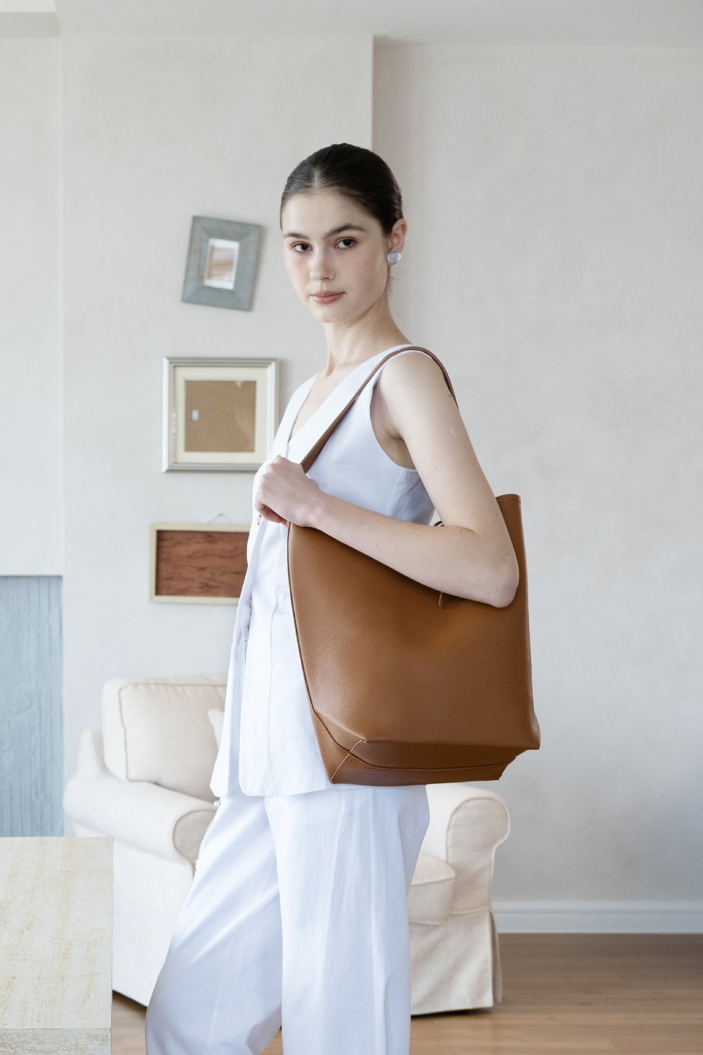 棕色卵石紋軟皮簡約單肩包