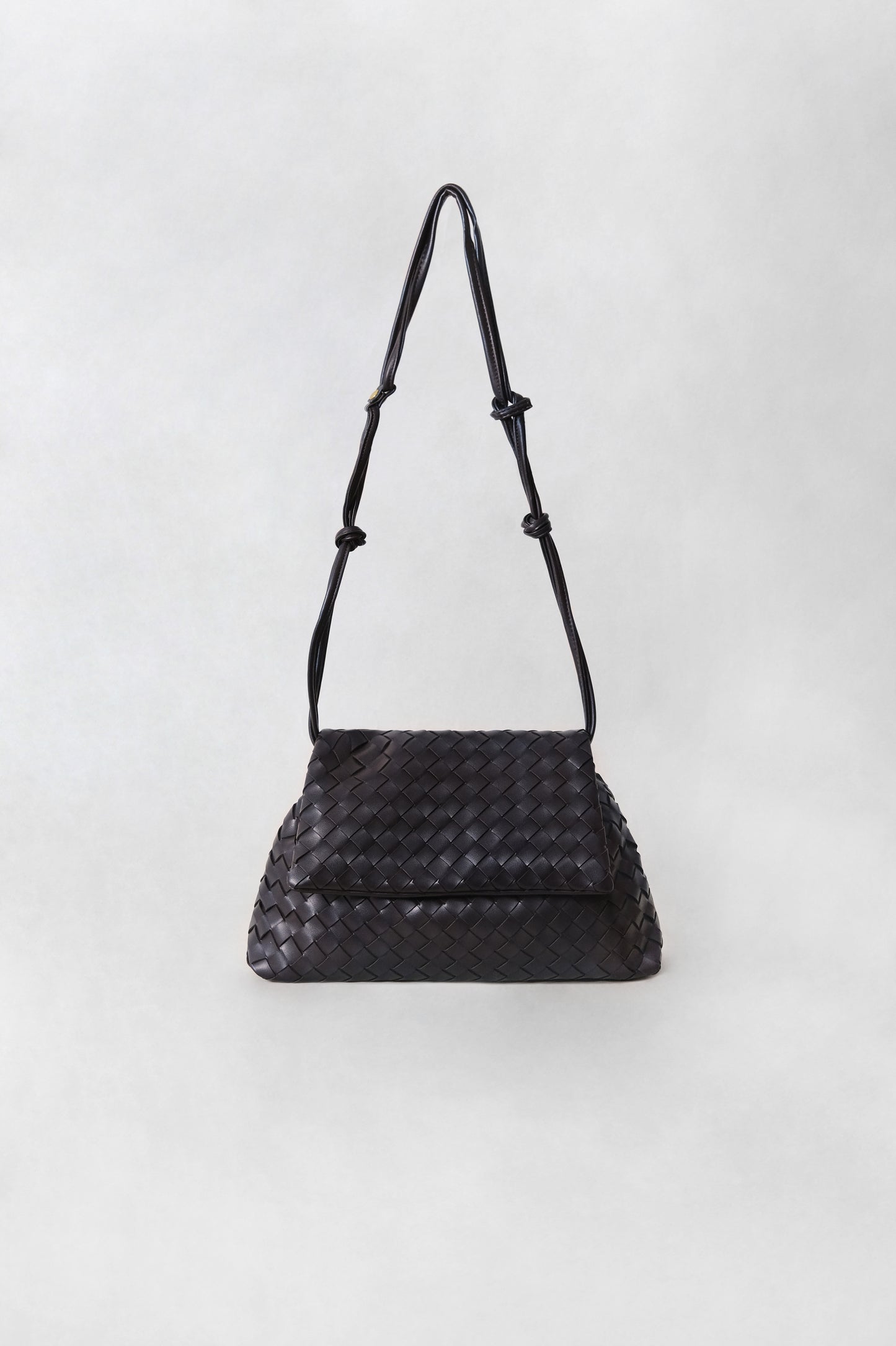 Artisan Classic Messenger Bag - Black Currant