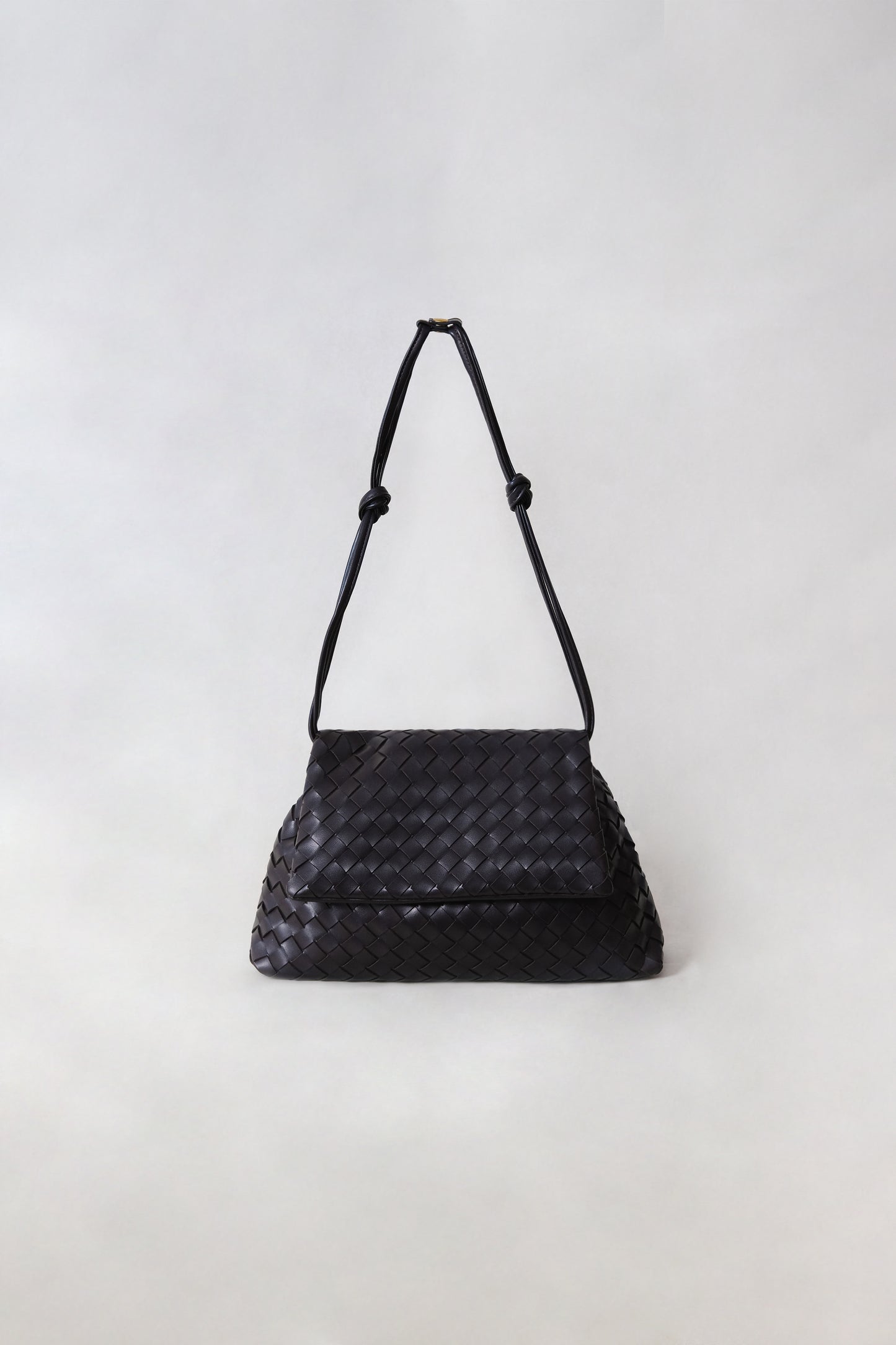 Artisan Classic Messenger Bag - Black Currant