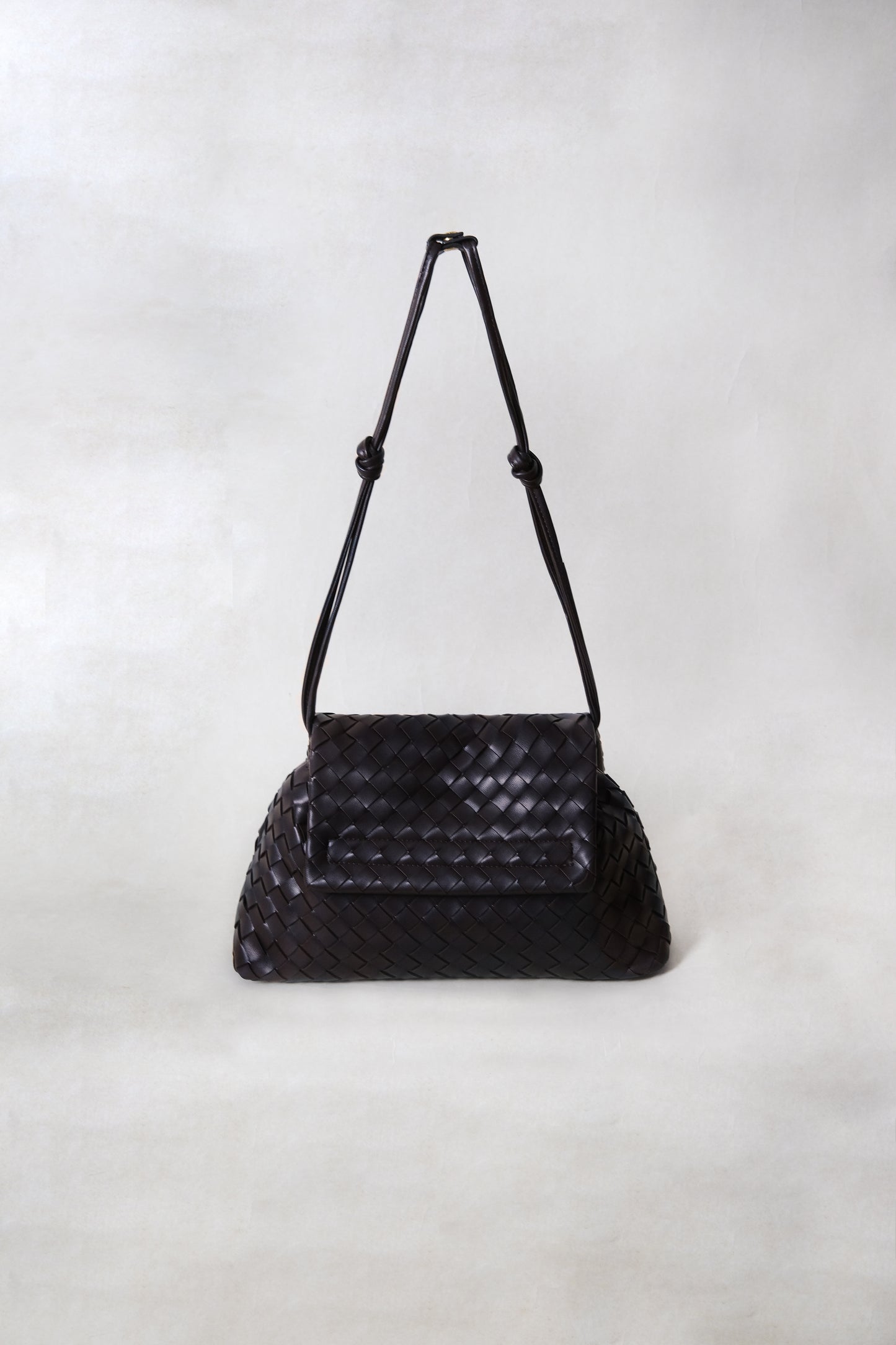 Artisan Classic Messenger Bag - Black Currant