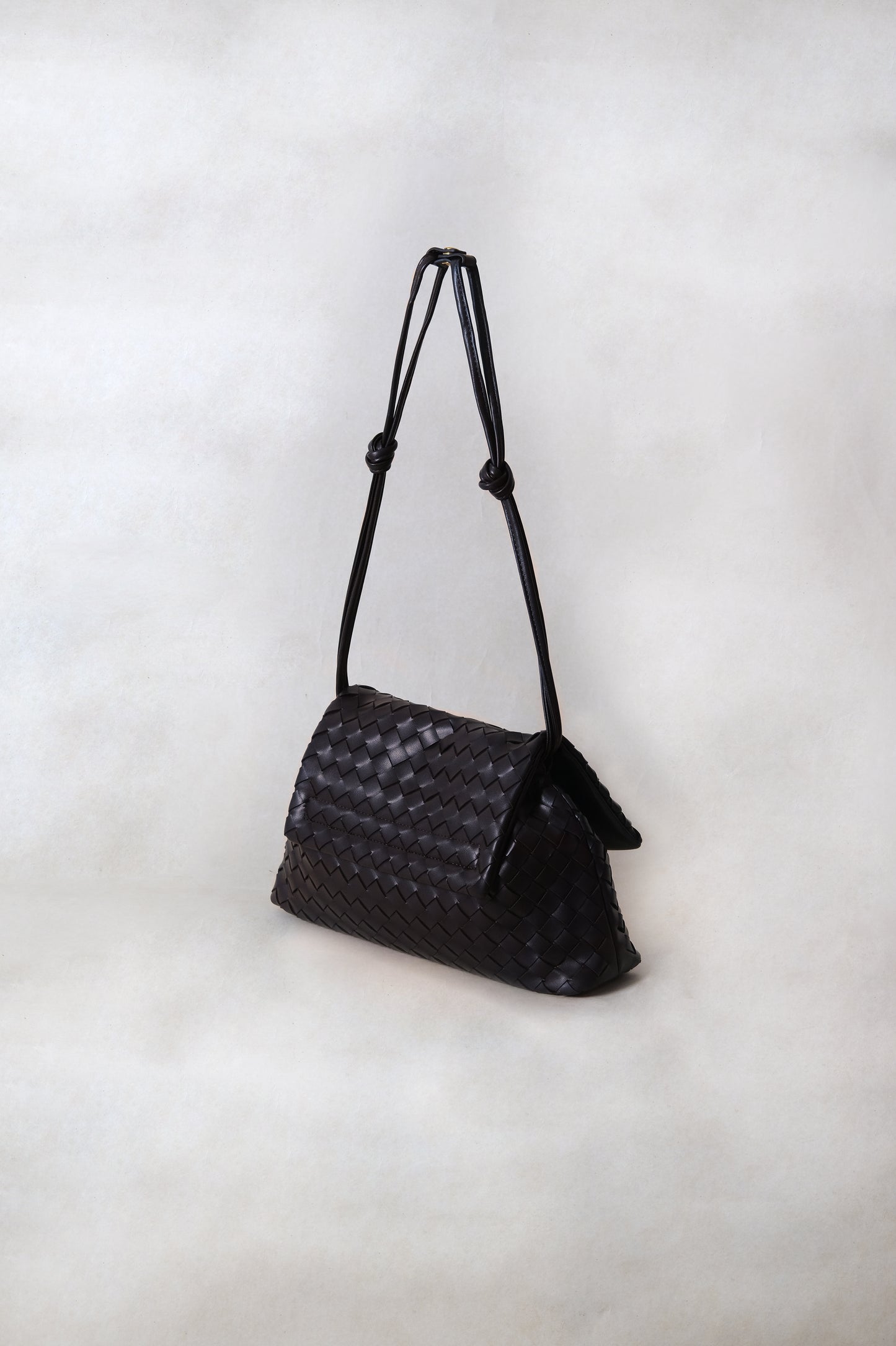 Artisan Classic Messenger Bag - Black Currant