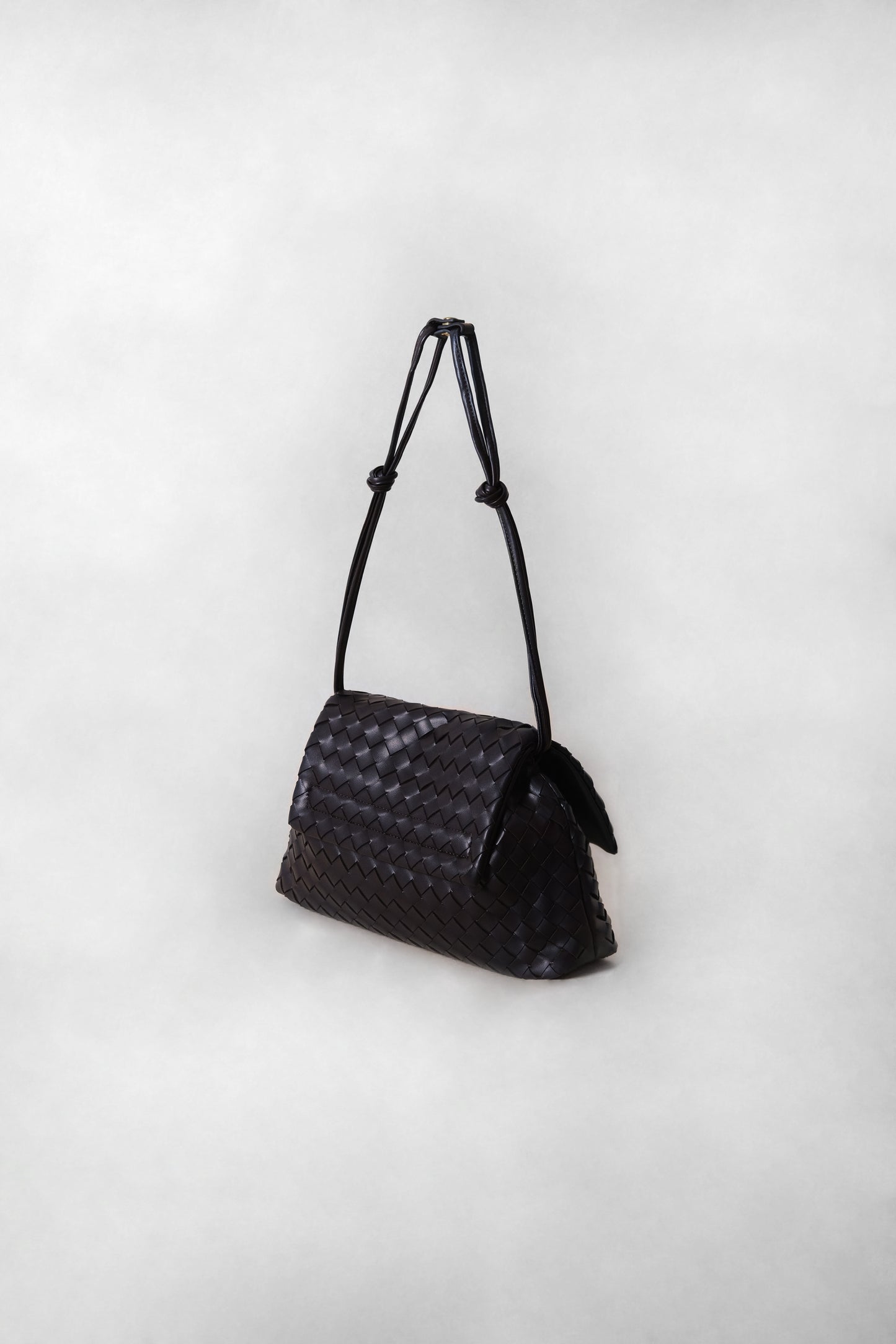 Artisan Classic Messenger Bag - Black Currant