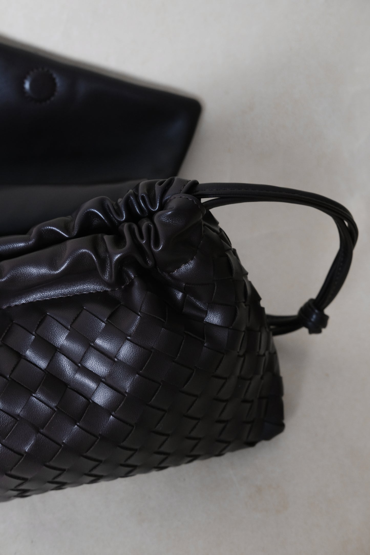 Artisan Classic Messenger Bag - Black Currant