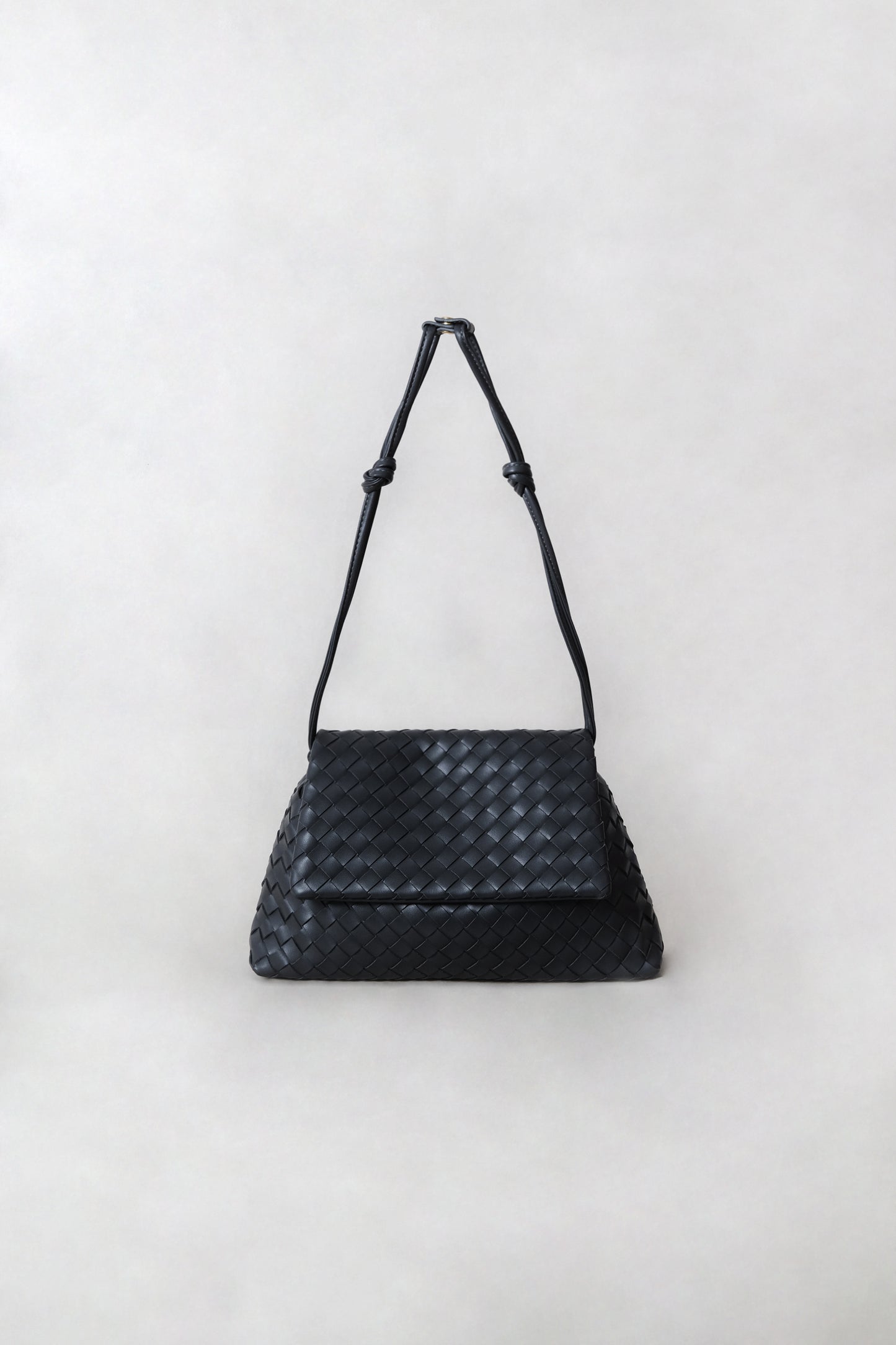 Artisan Classic Messenger Bag - Charcoal Gray