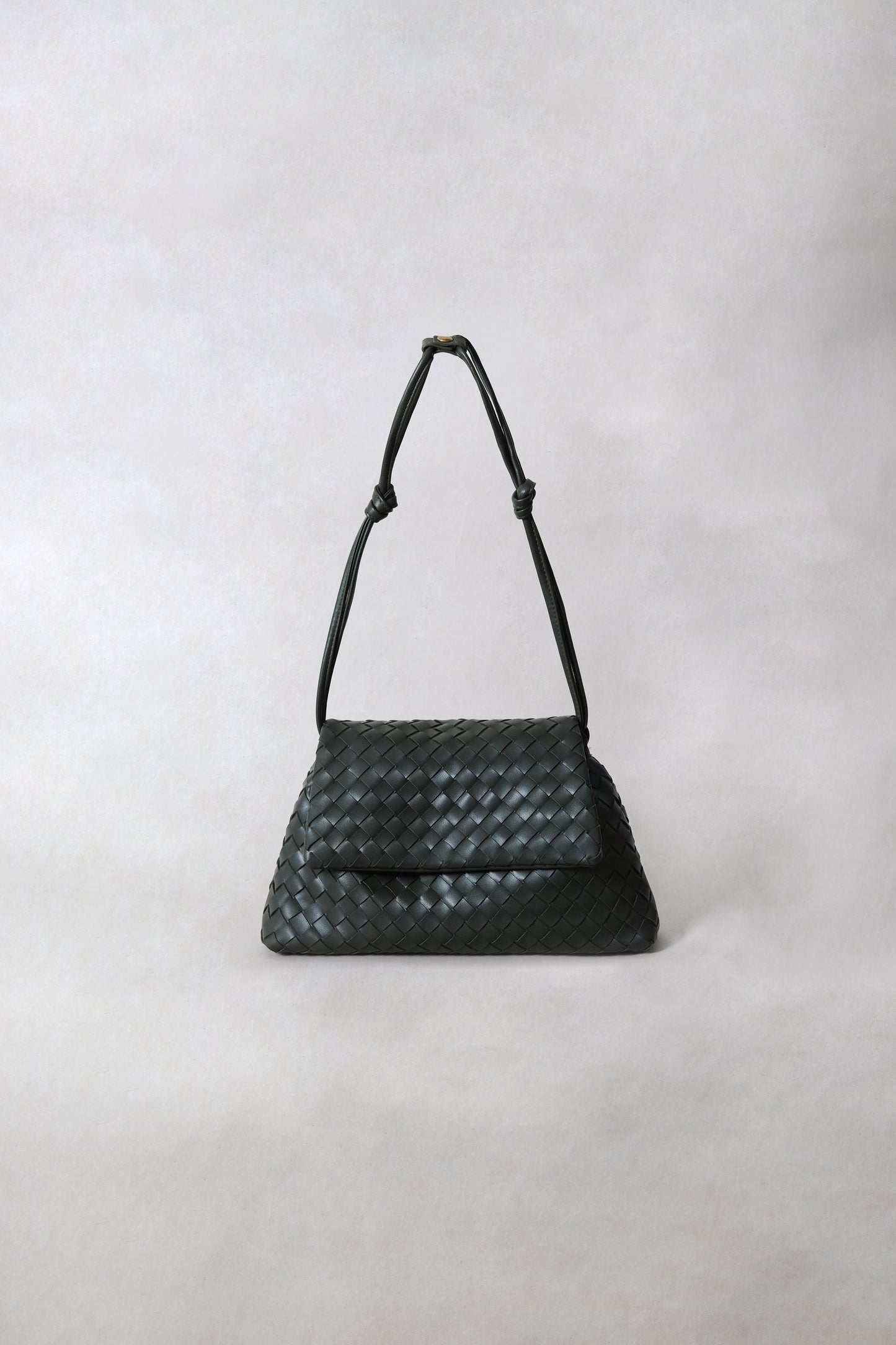 Artisan Classic Messenger Bag - Beech