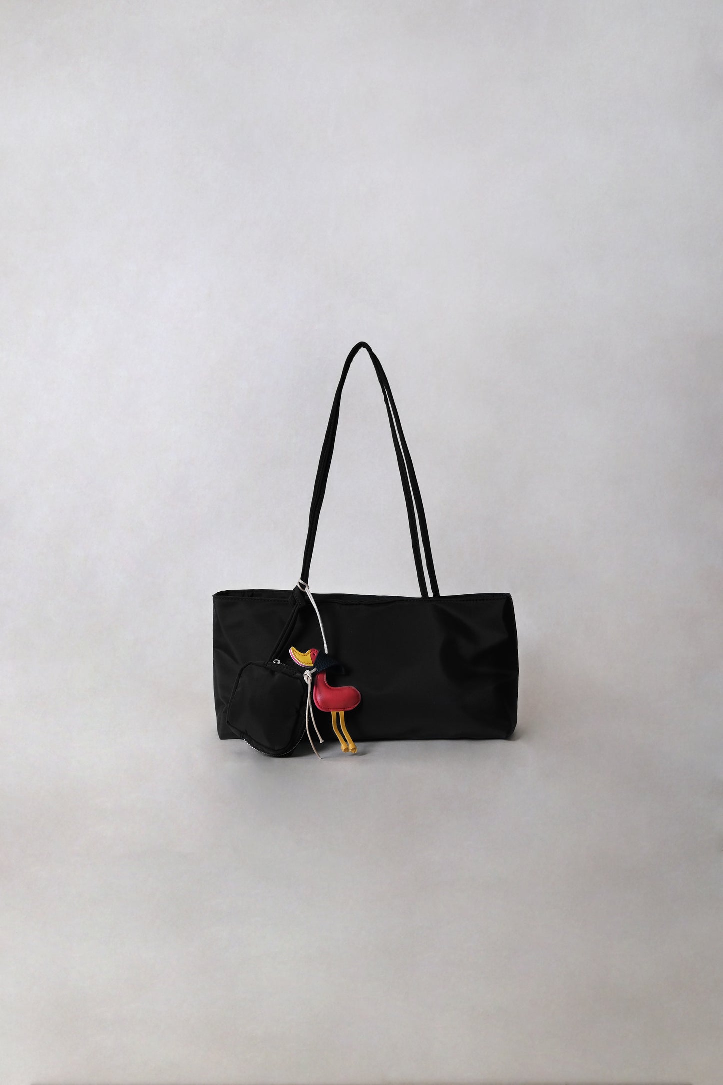 Classic Avenue Tote - Classic Black (With Charm)