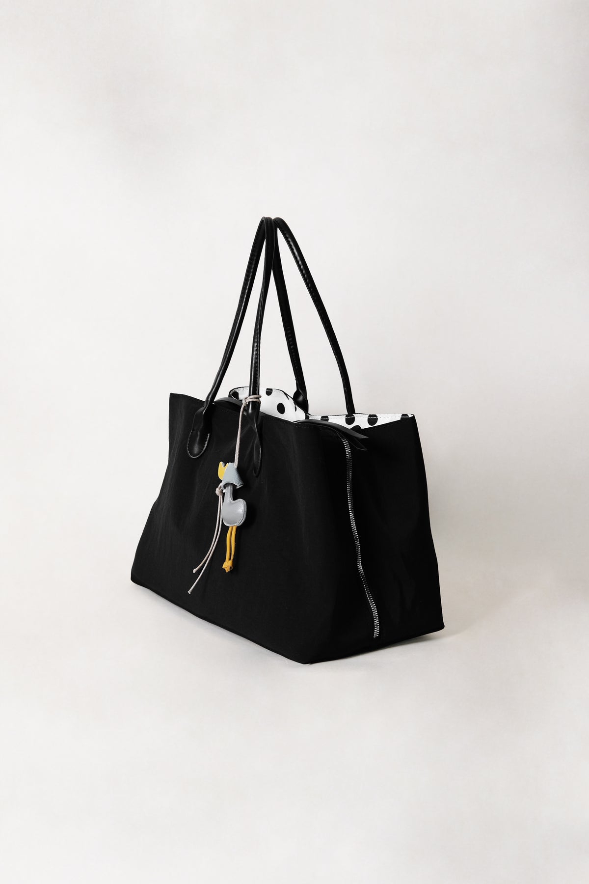 Classic Flow Vegan Leather Tote - Black + Polkadots (With Charm)