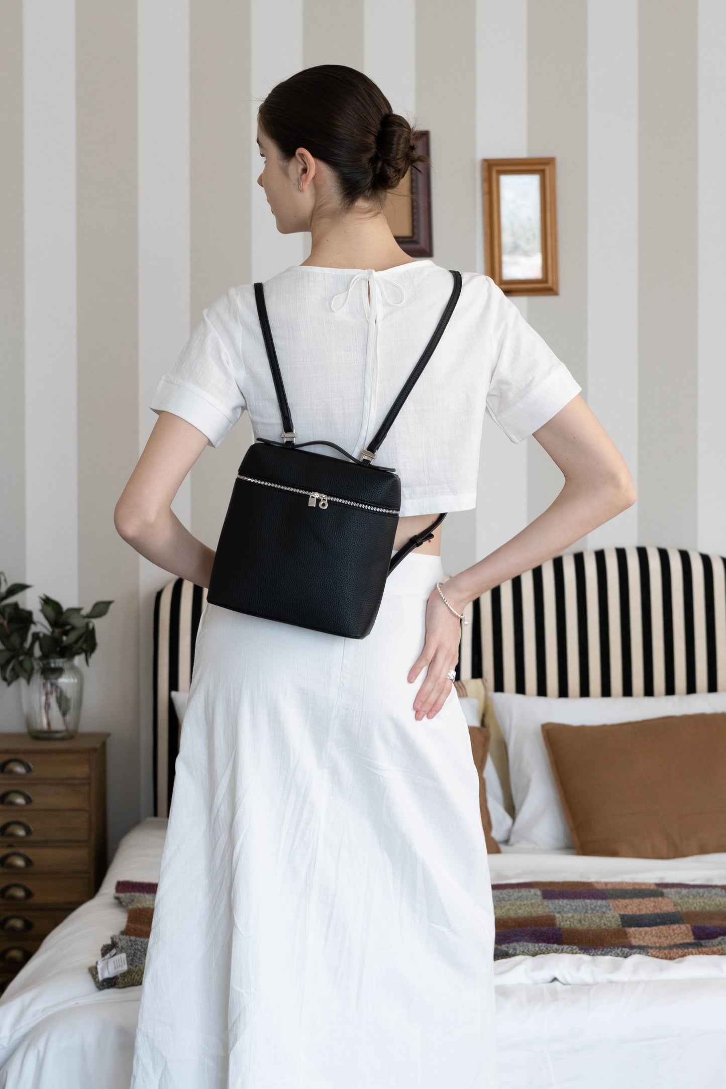Solea Box Bag - Classic Black