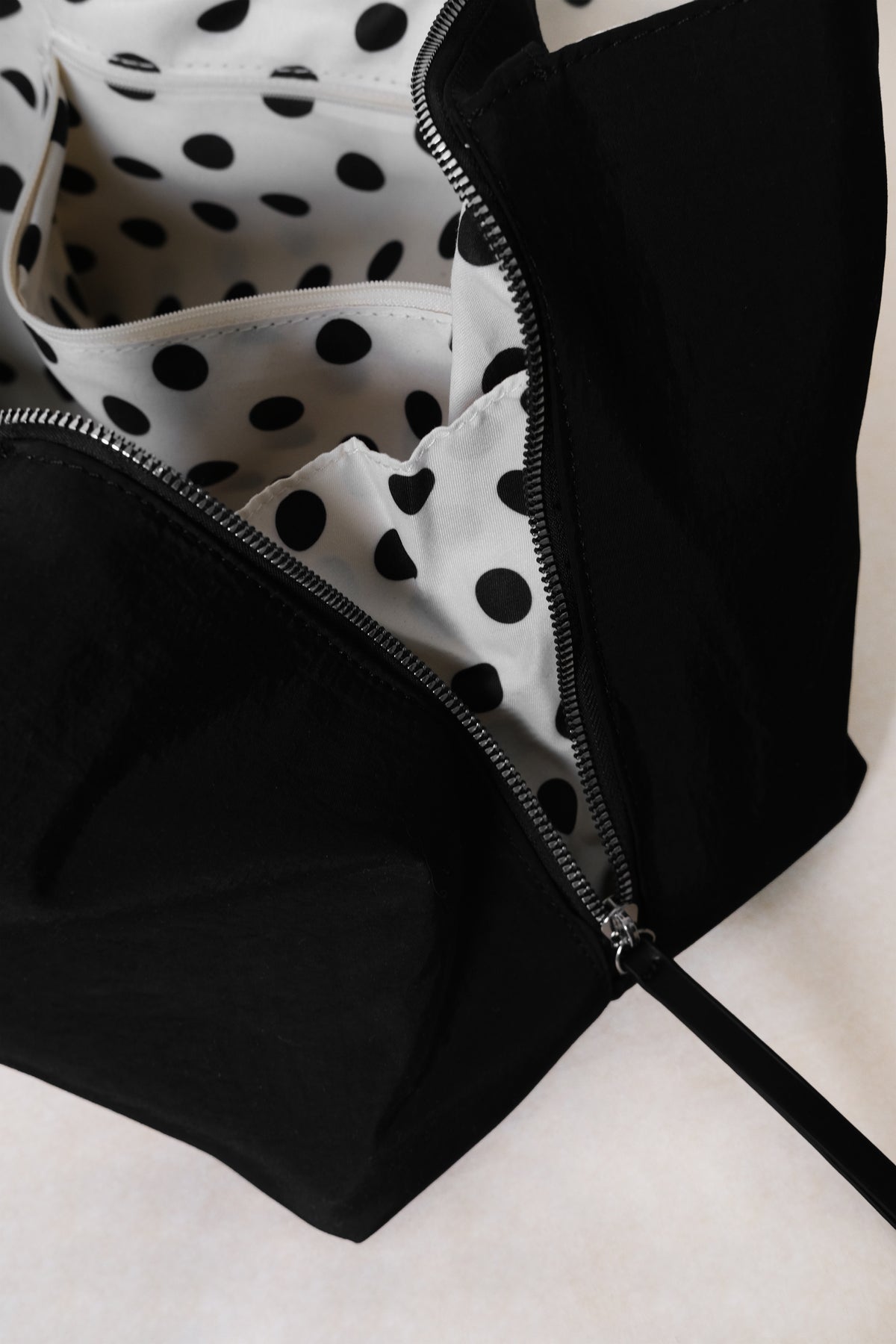 Classic Flow Vegan Leather Tote - Black + Polkadots (With Charm)