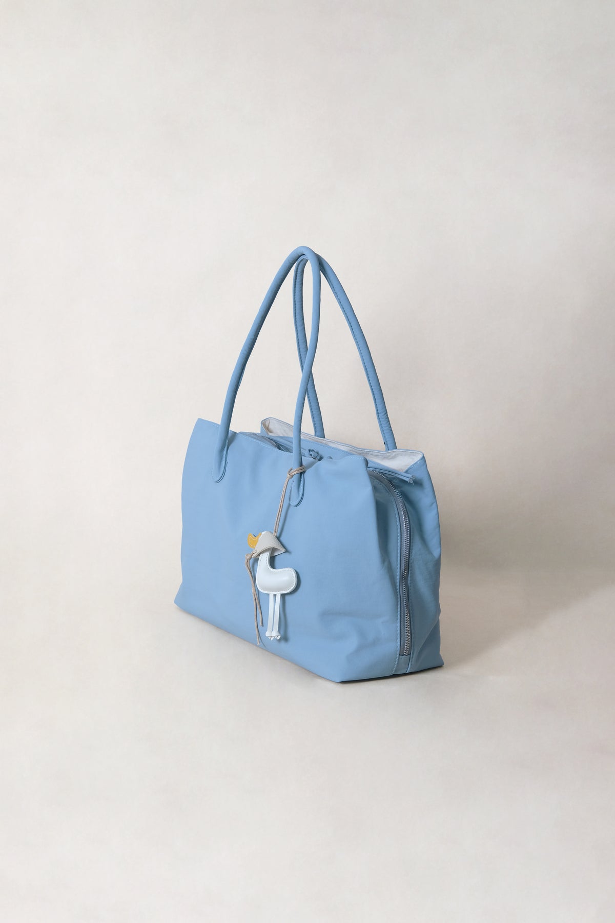 Classic Flow Tote - Baby Blue + Cream White (With Charm)