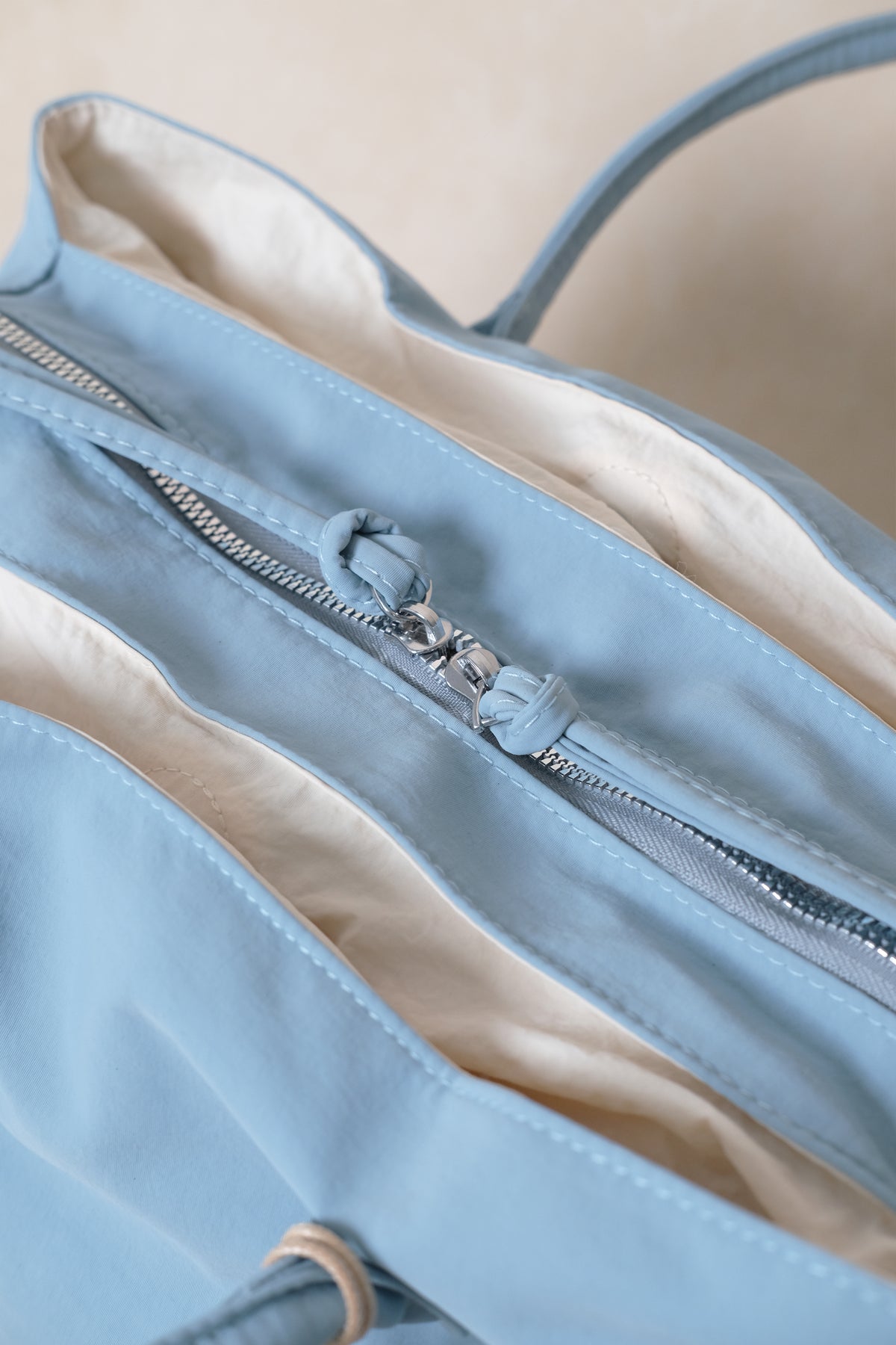 Classic Flow Tote - Baby Blue + Cream White (With Charm)
