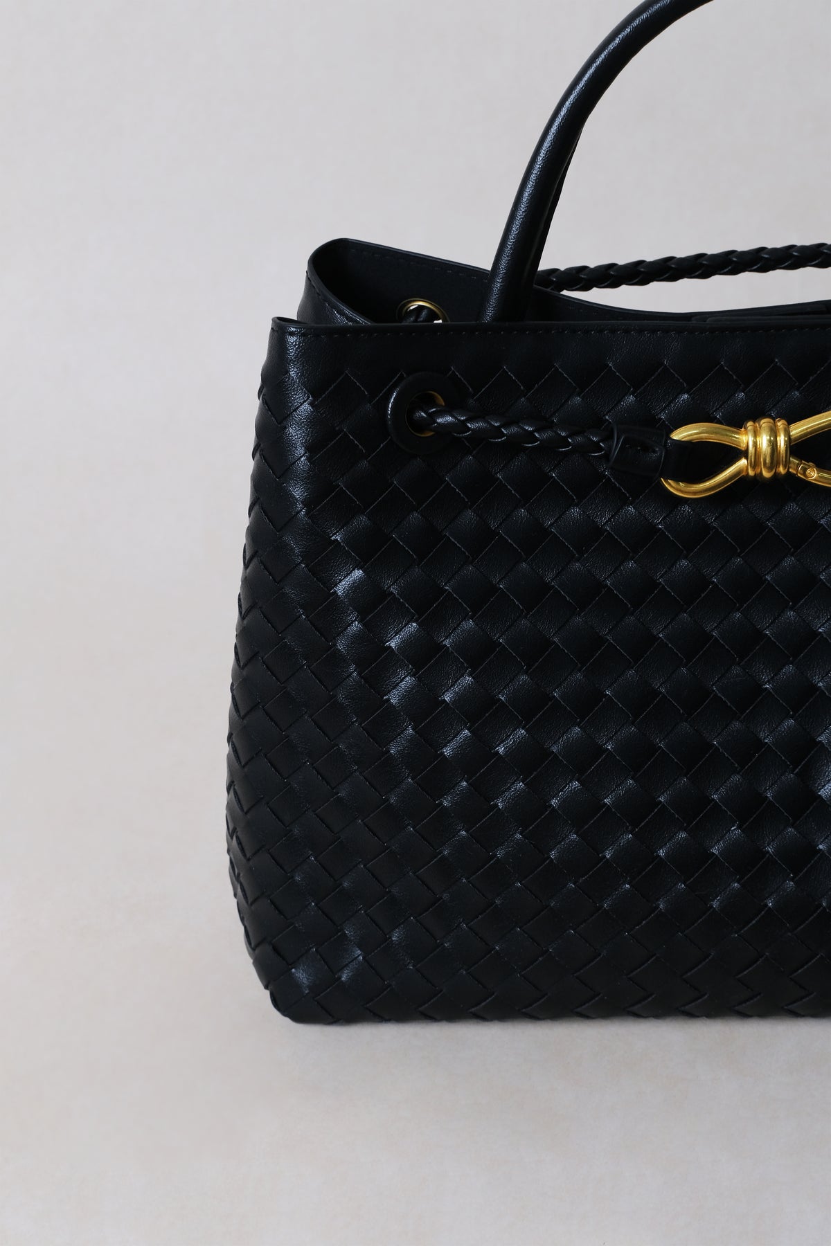 Large Artisan Grace Tote - Shinny Black