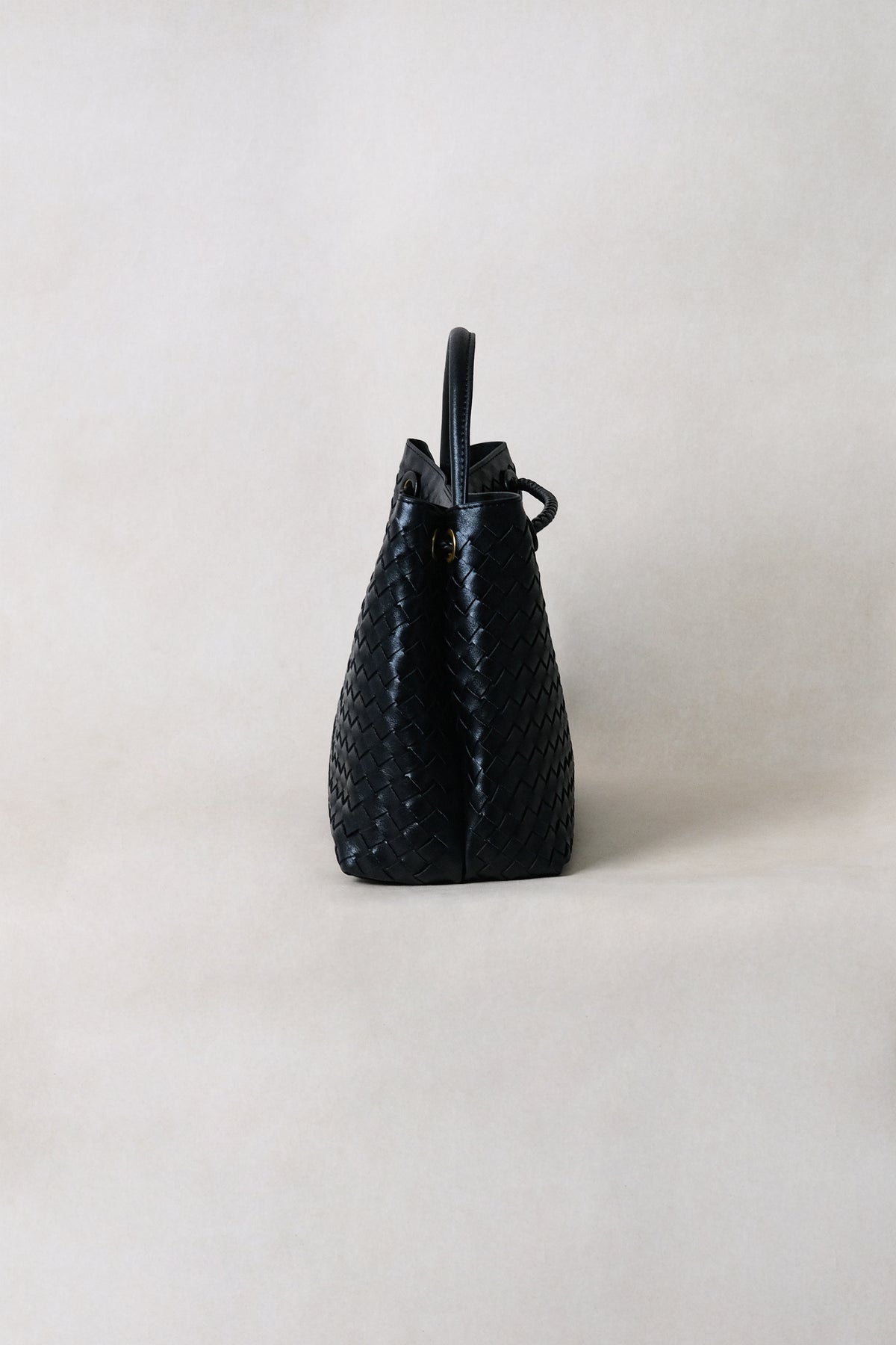 Large Artisan Grace Tote - Shinny Black