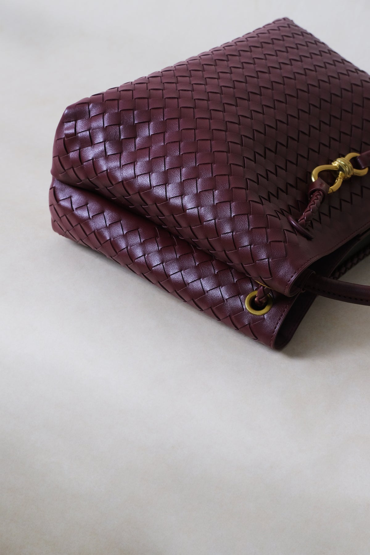 Large Artisan Grace Tote - Shinny Wine Red
