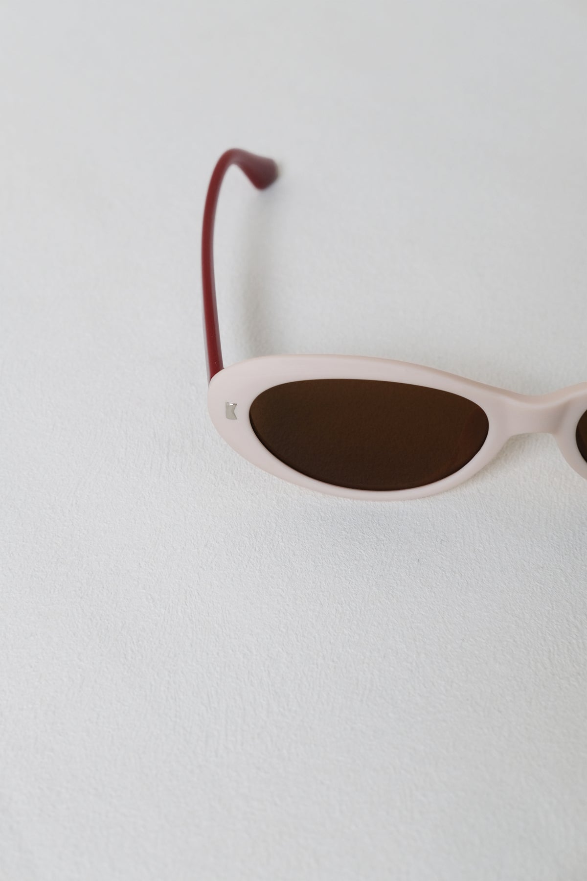 Lumière Oval Sunglasses - Creamy Pink Frame + Brown Lenses