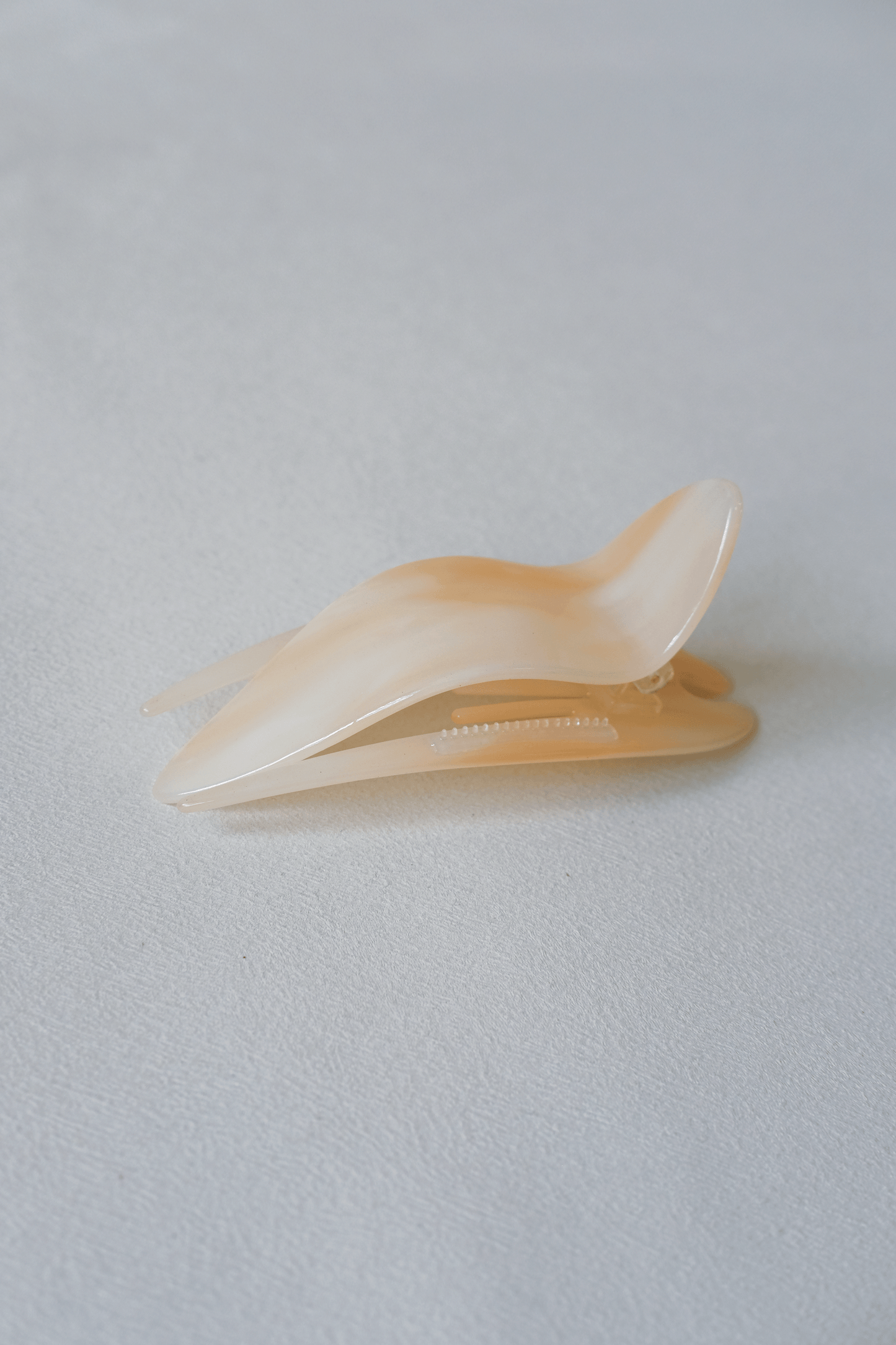 Lumière Tail Clip - Pink Orange