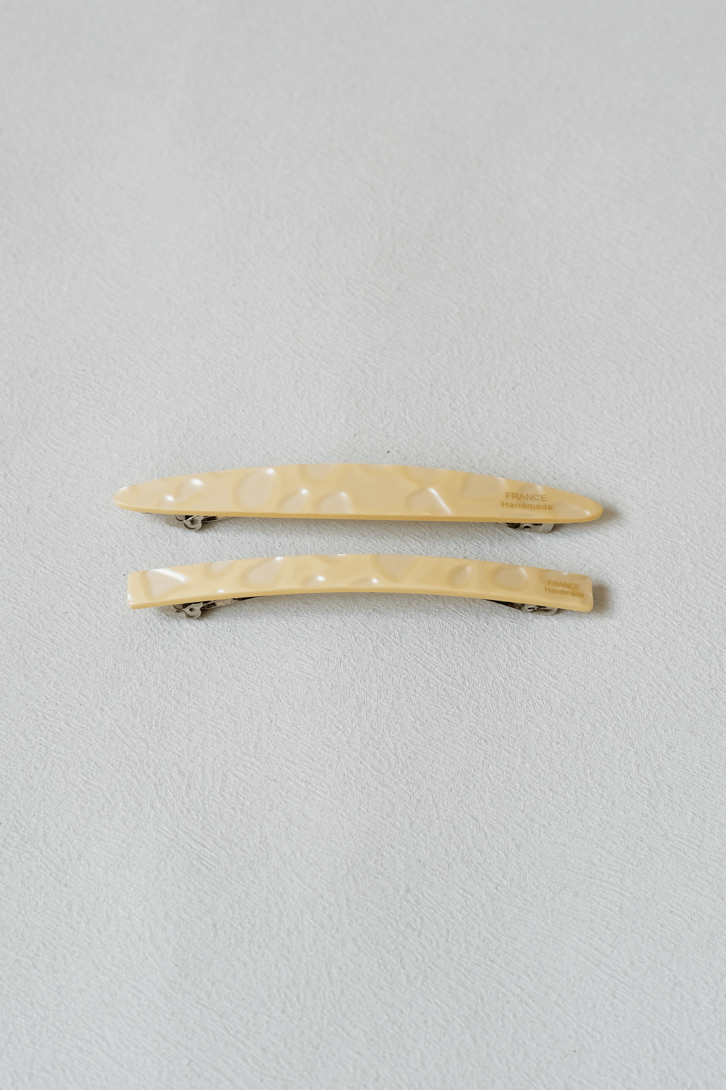 Oval Style Timeless Slim Barrette - Almond