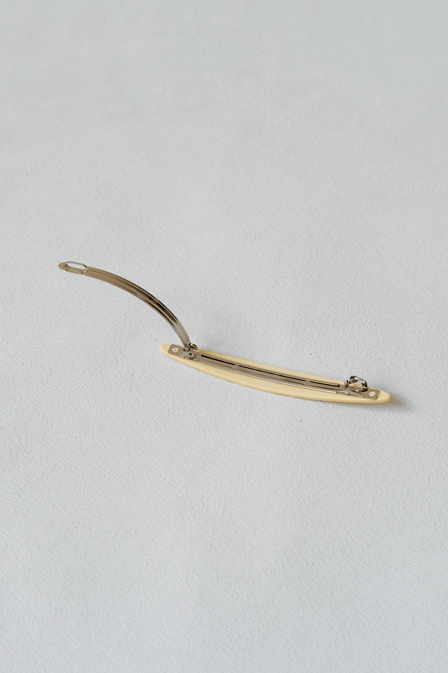 Oval Style Timeless Slim Barrette - Almond