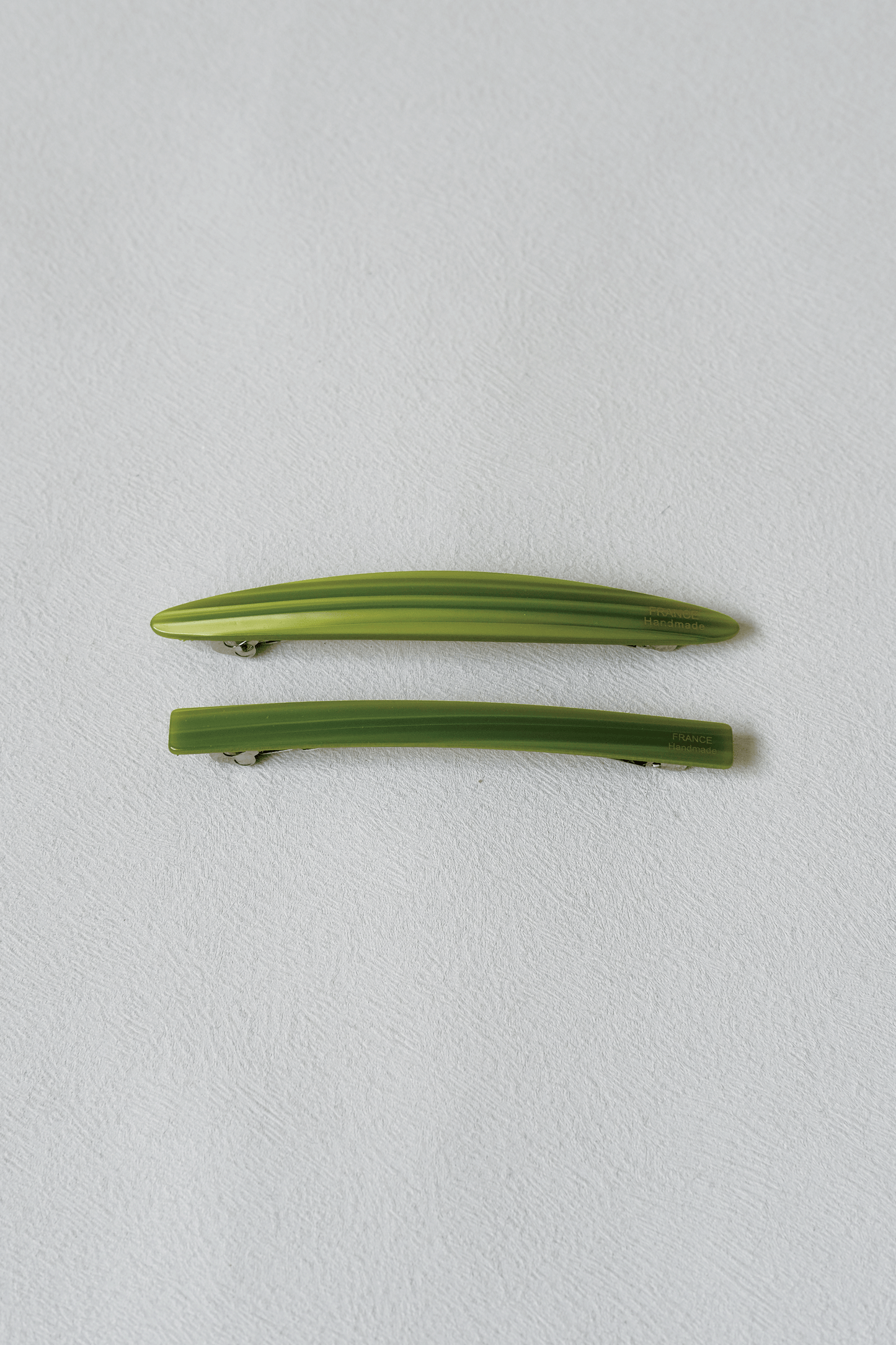 Oval Style Timeless Slim Barrette - Green