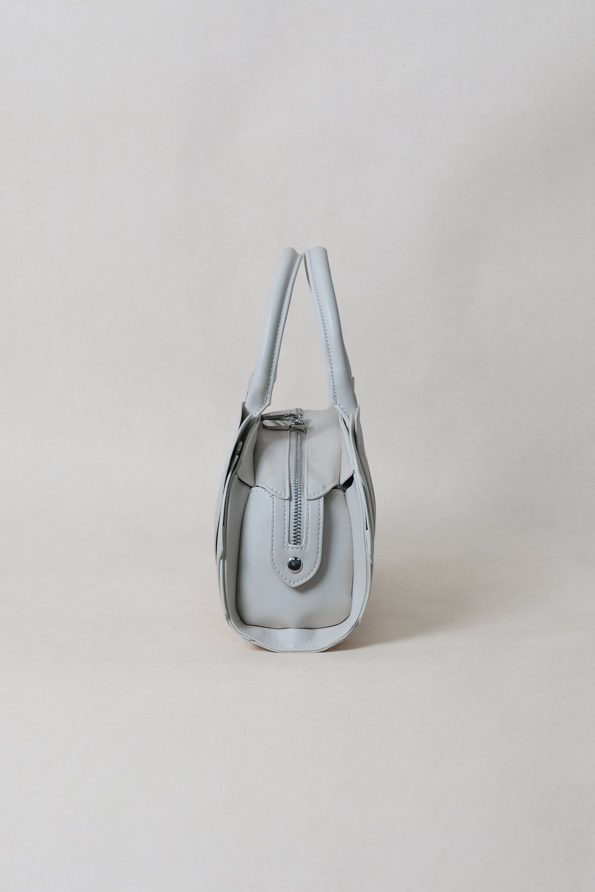 Artisan Lotus Grace Bag - White